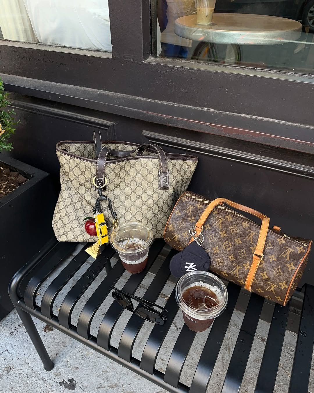 LOUIS VUITTON - PAPILLON