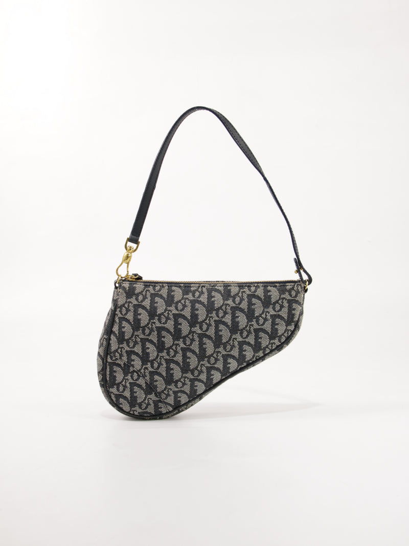 CHRISTIAN DIOR SHOULDER BAGS