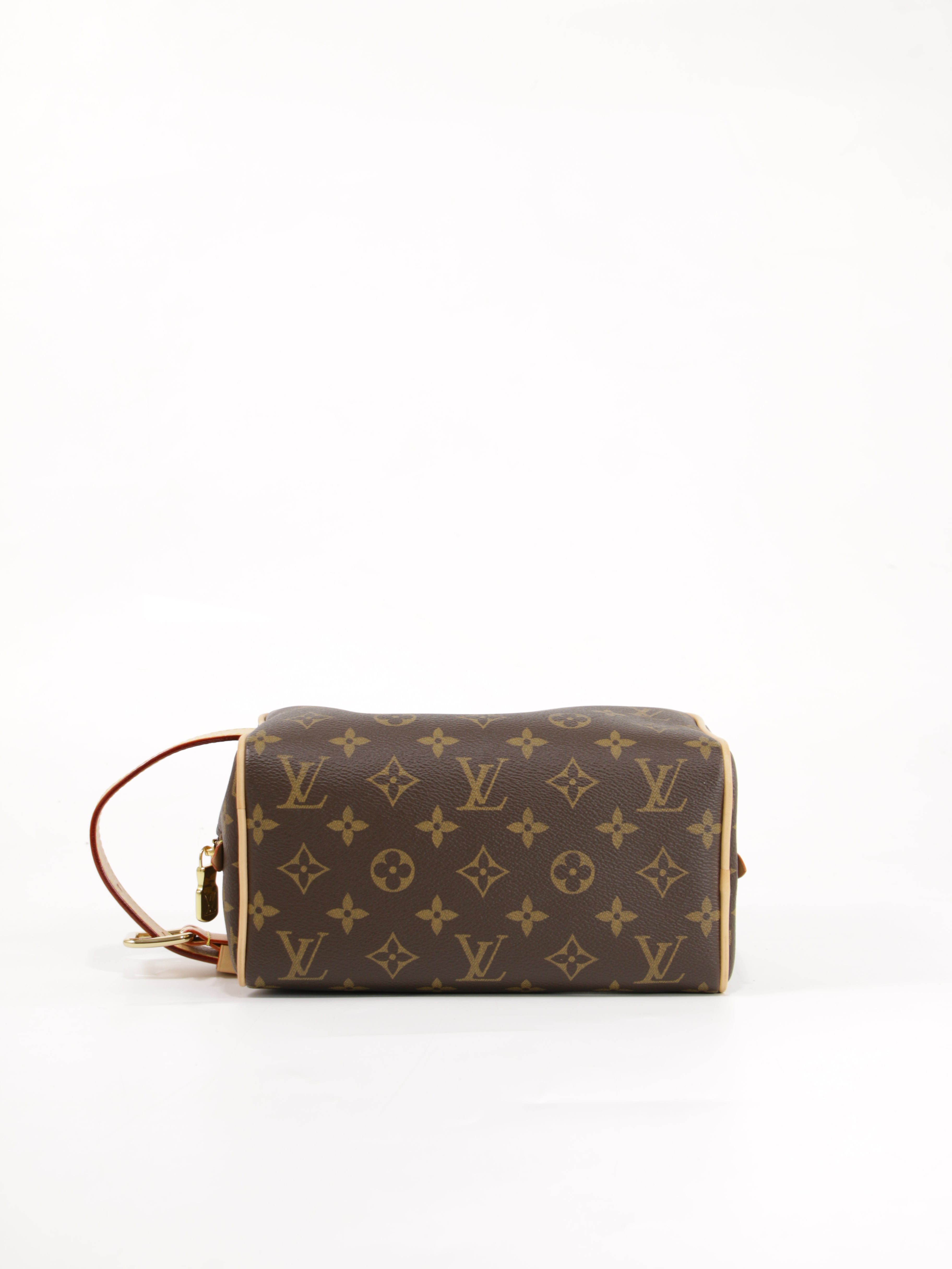 Locker Dopp Kit