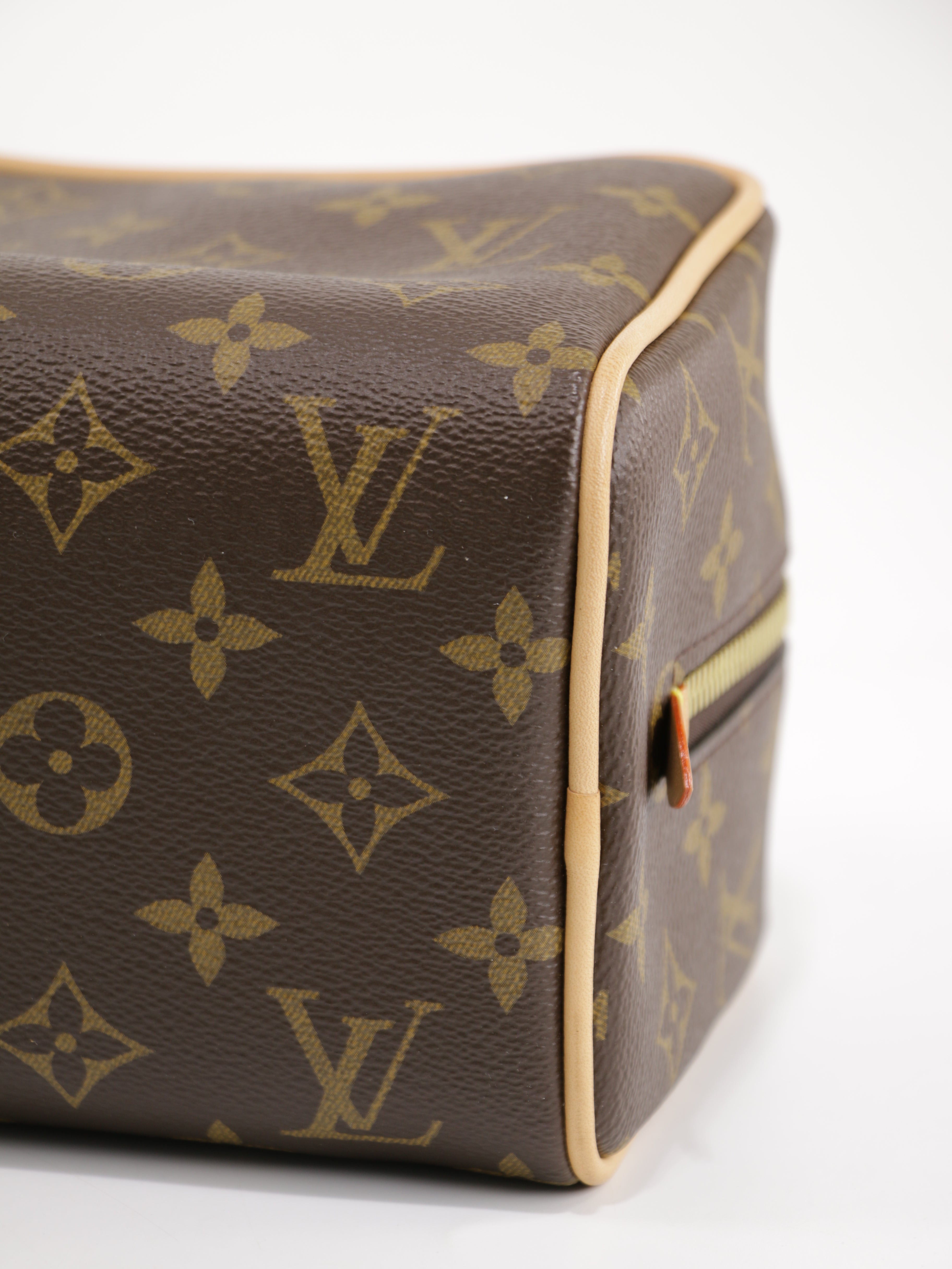 Locker Dopp Kit