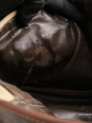 Cosmetic pouch