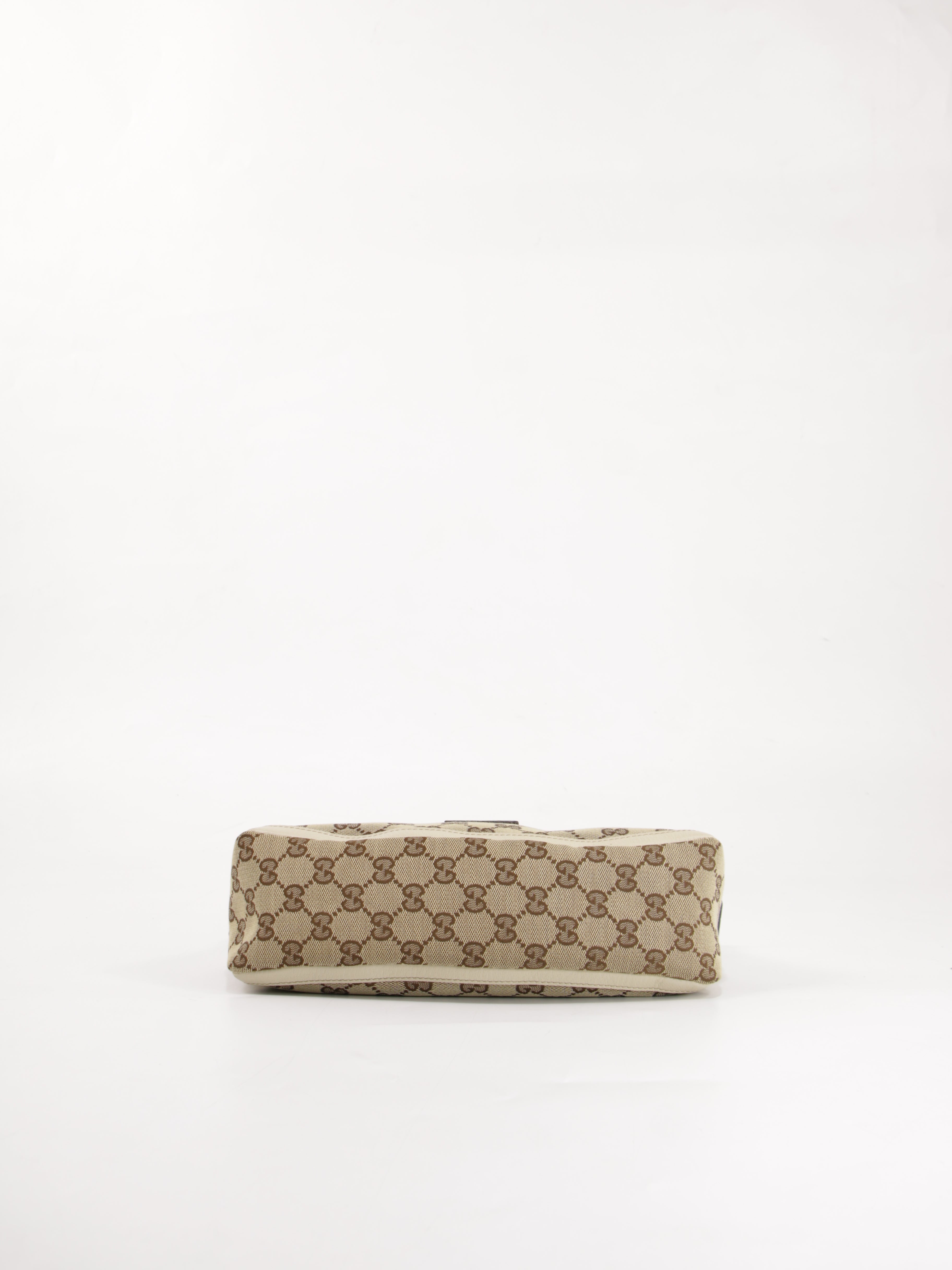 Abbey D-Ring Pochette