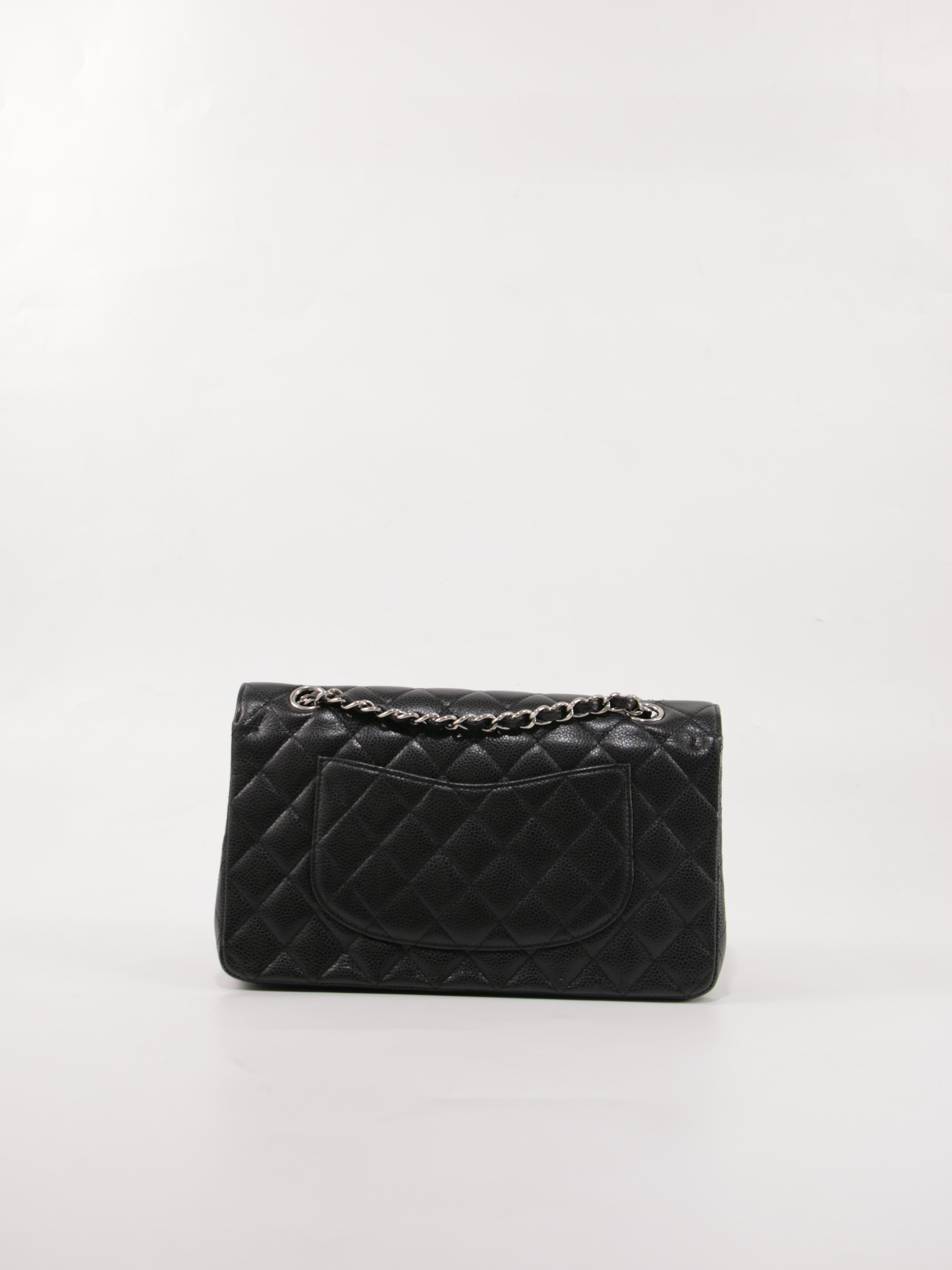 Medium Classic Flap