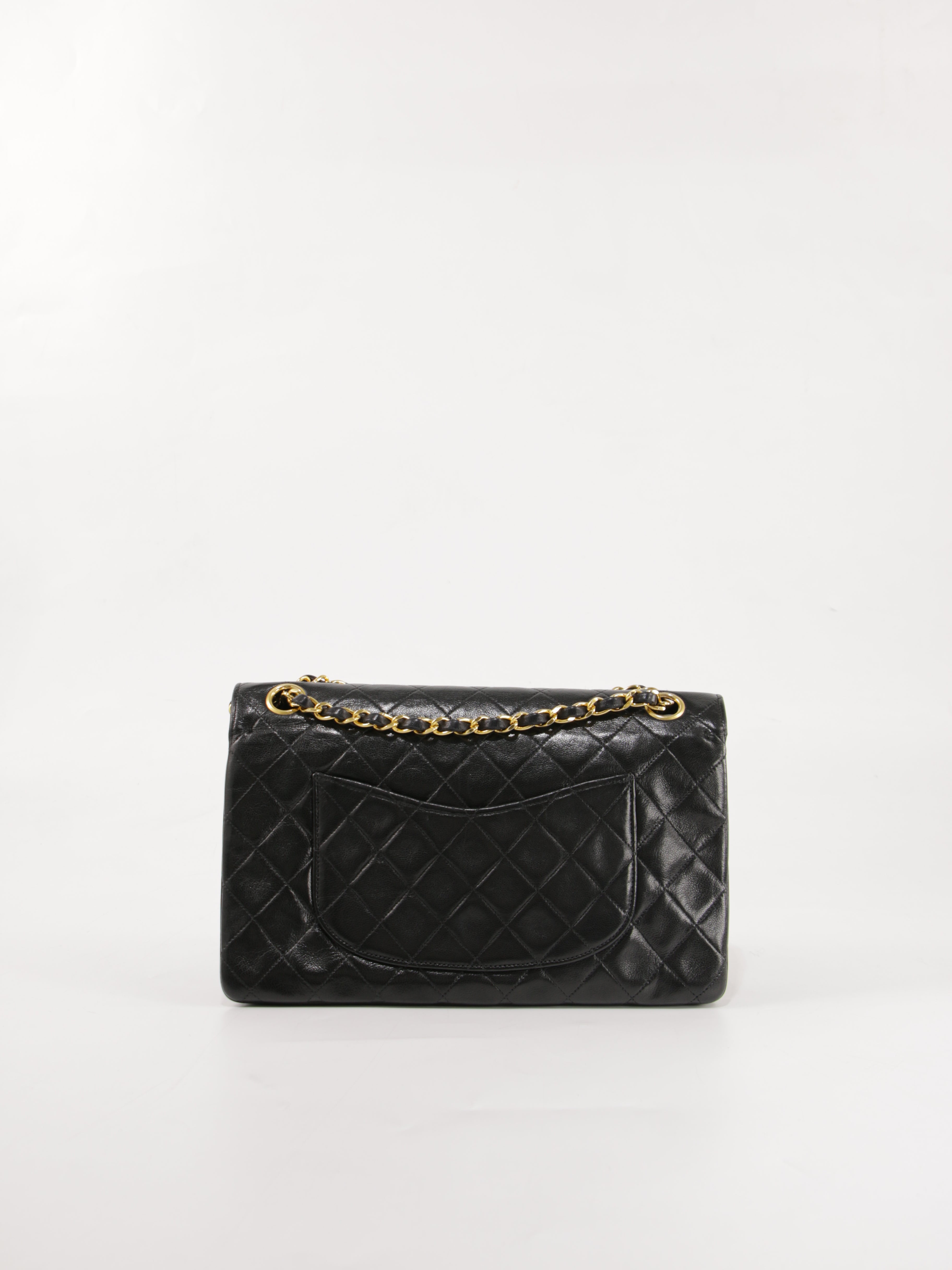 Medium Classic Flap