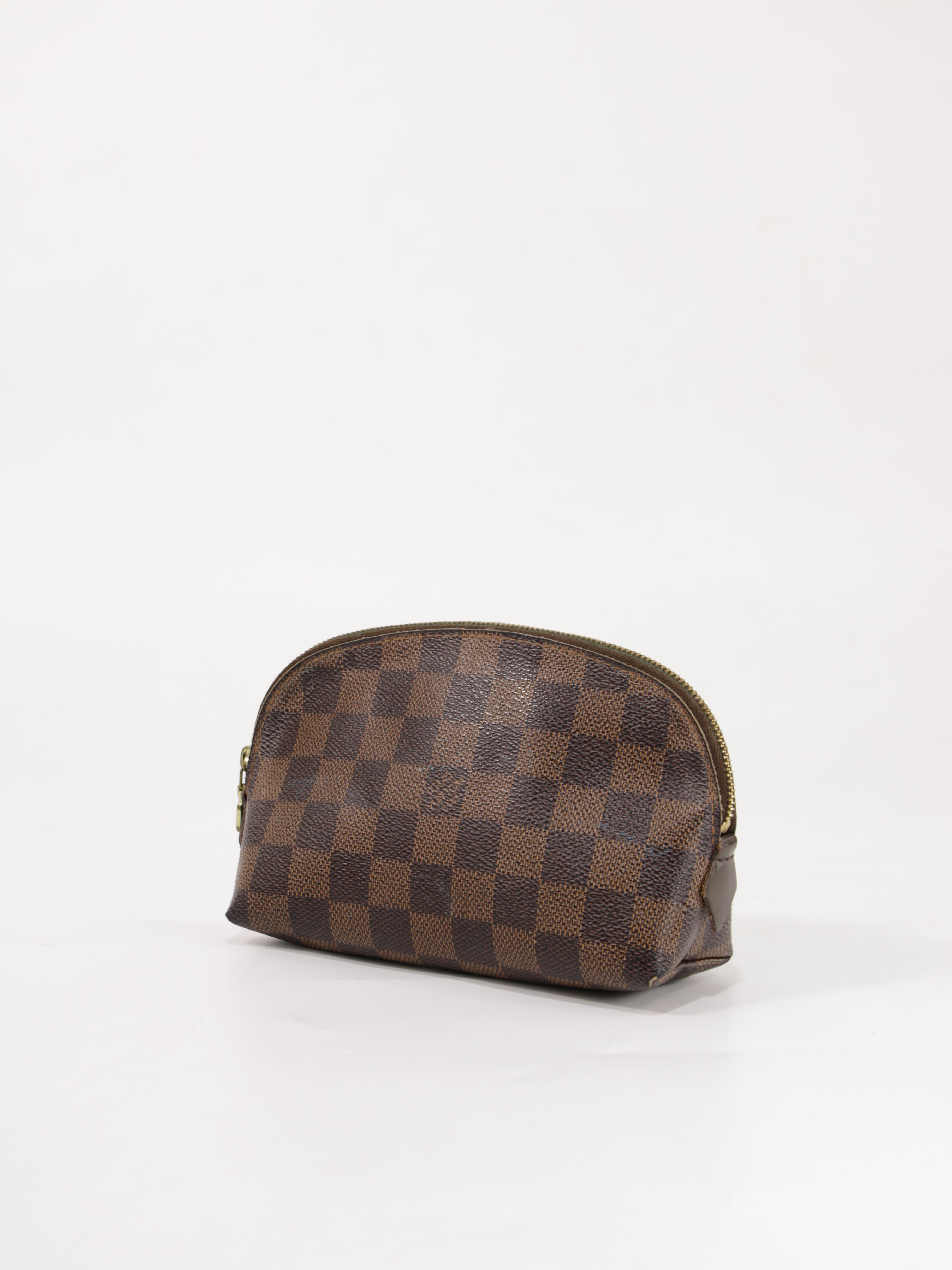 Cosmetic pouch