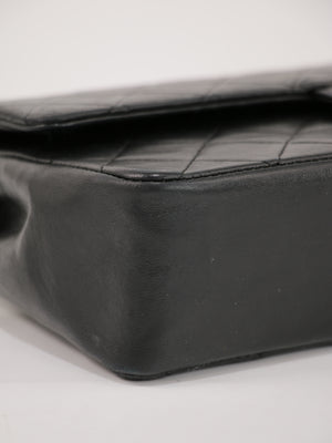 Medium Classic Flap