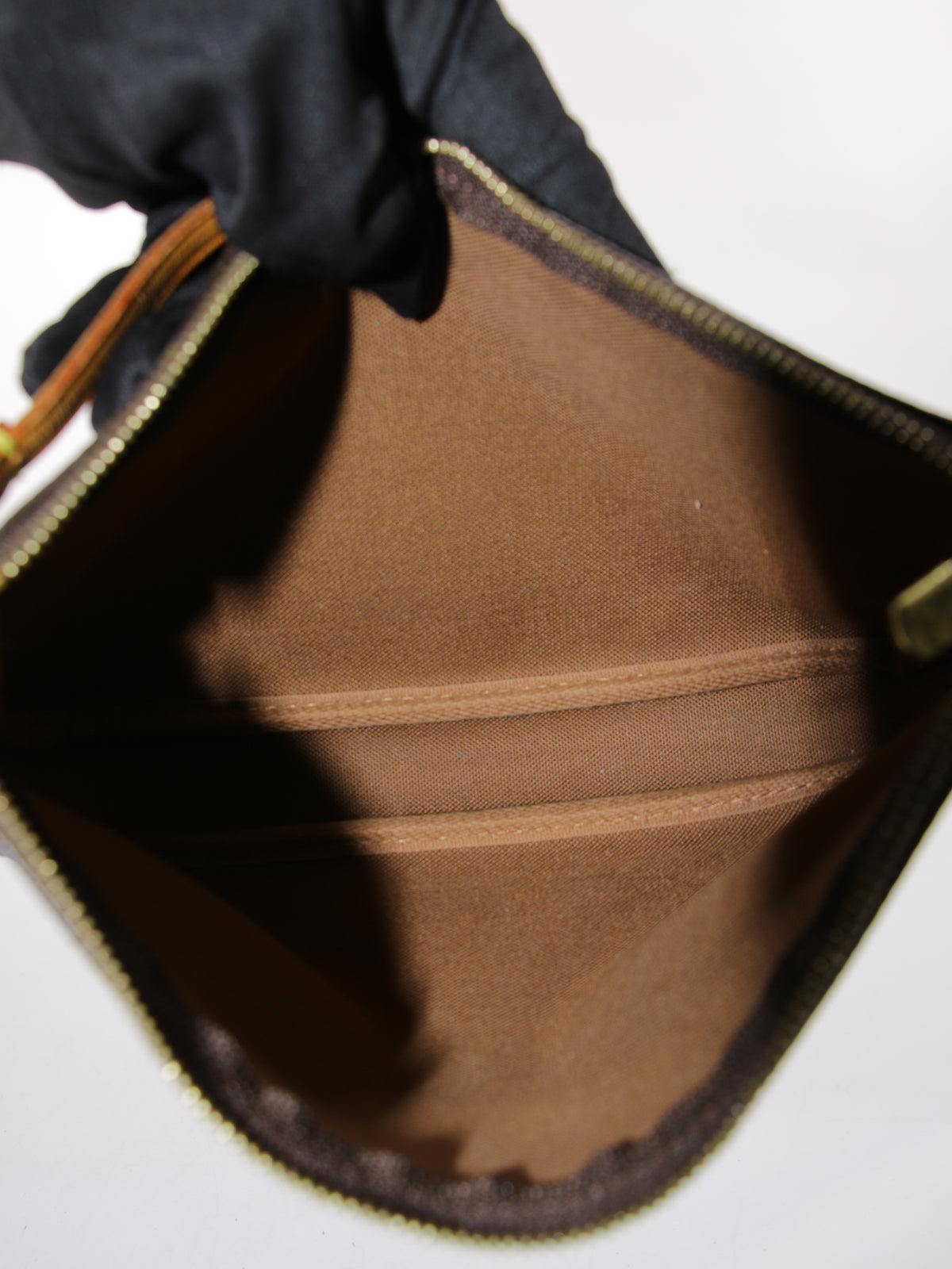 Louis Vuitton Accessories Pochette