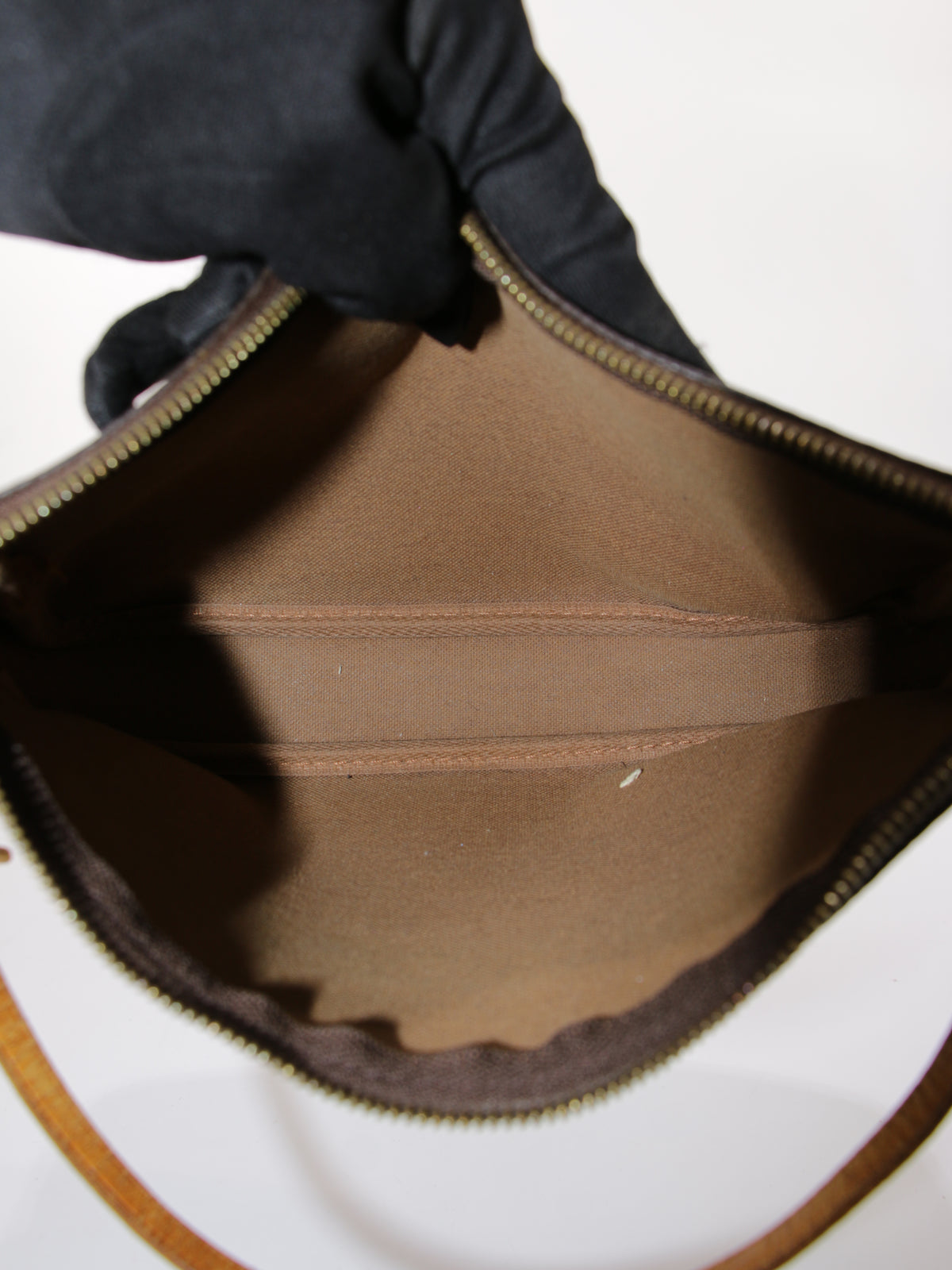 Louis Vuitton Accessories Pochette