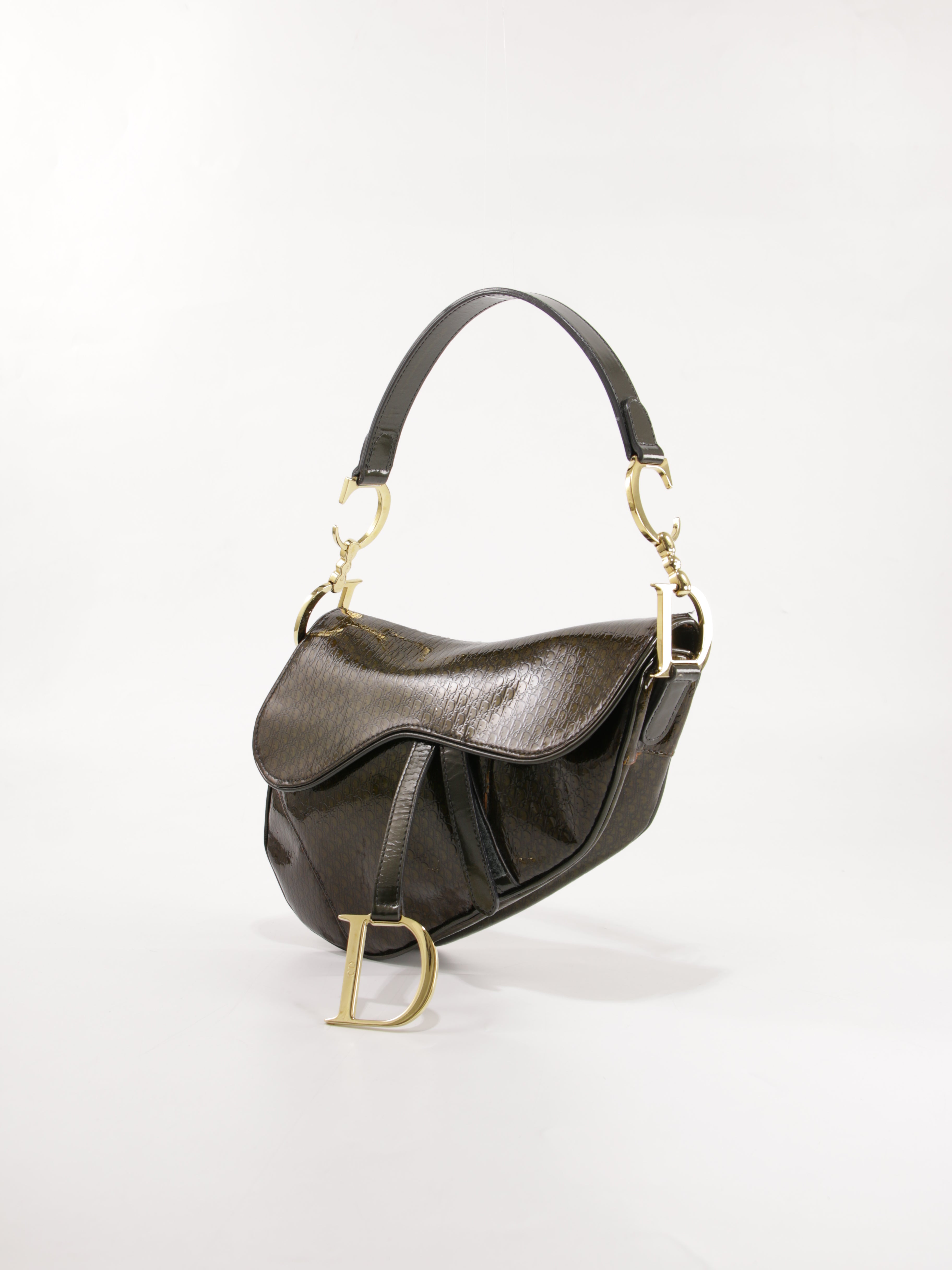 Saddle