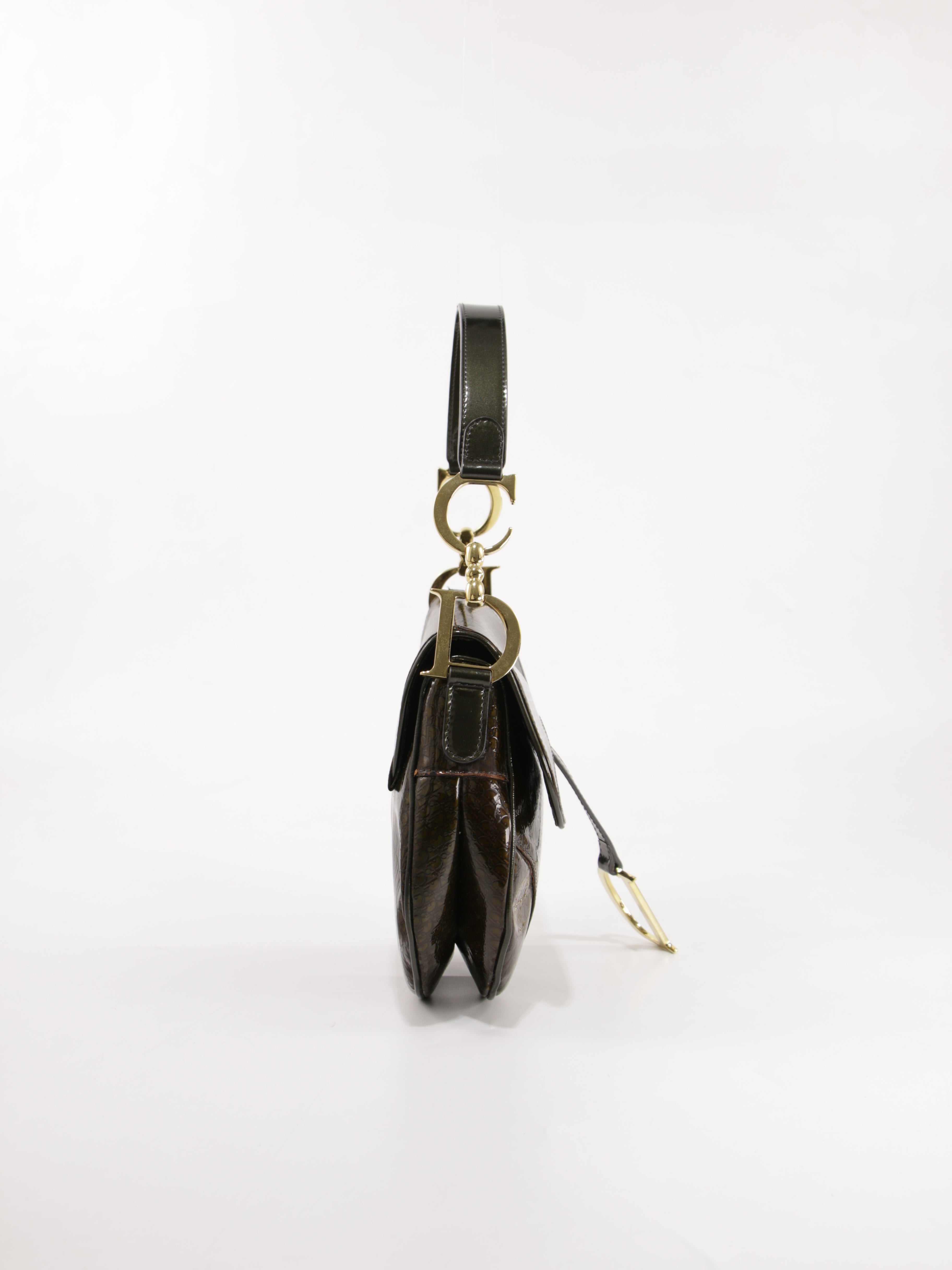 Saddle