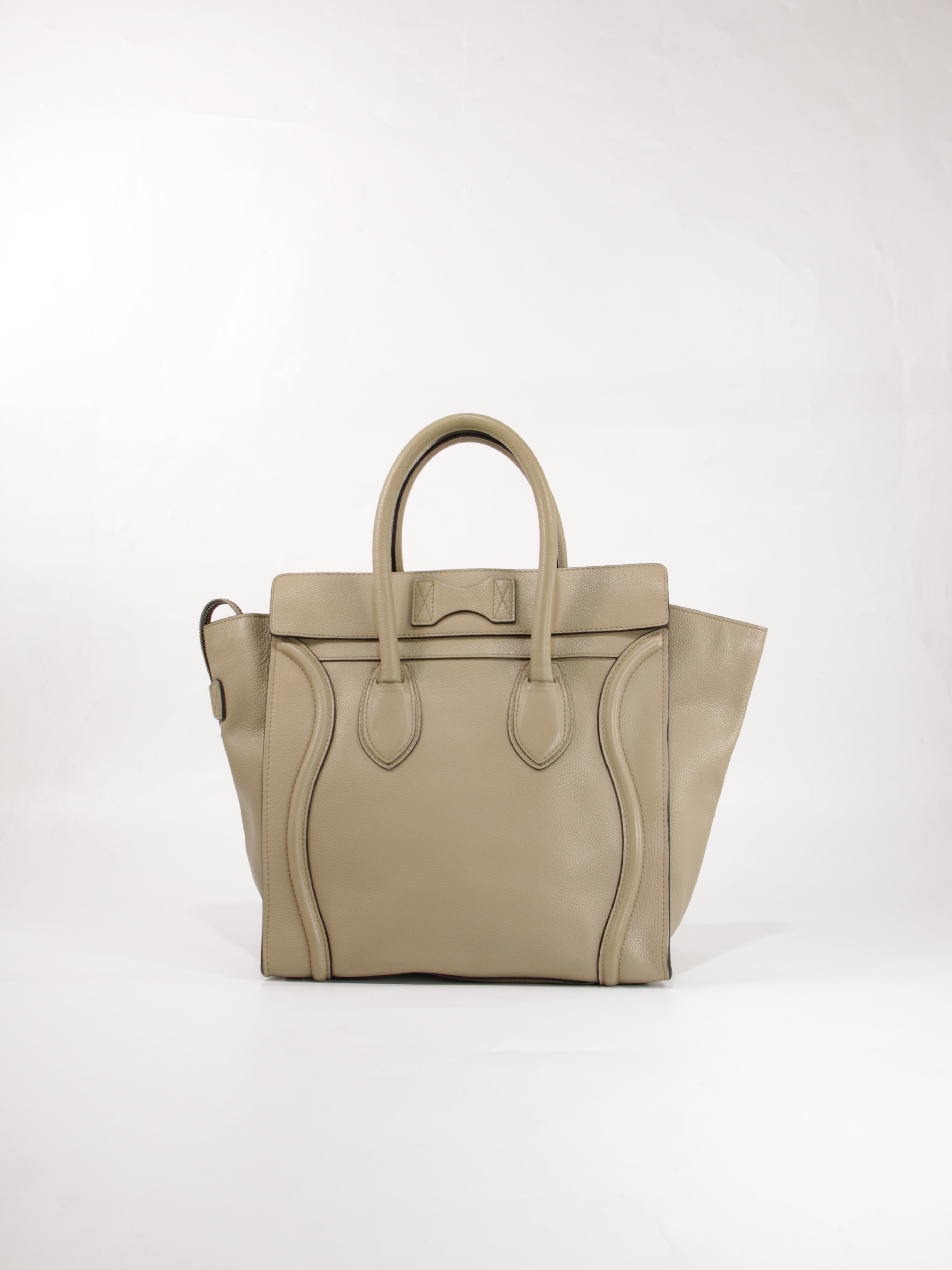 Medium luggage