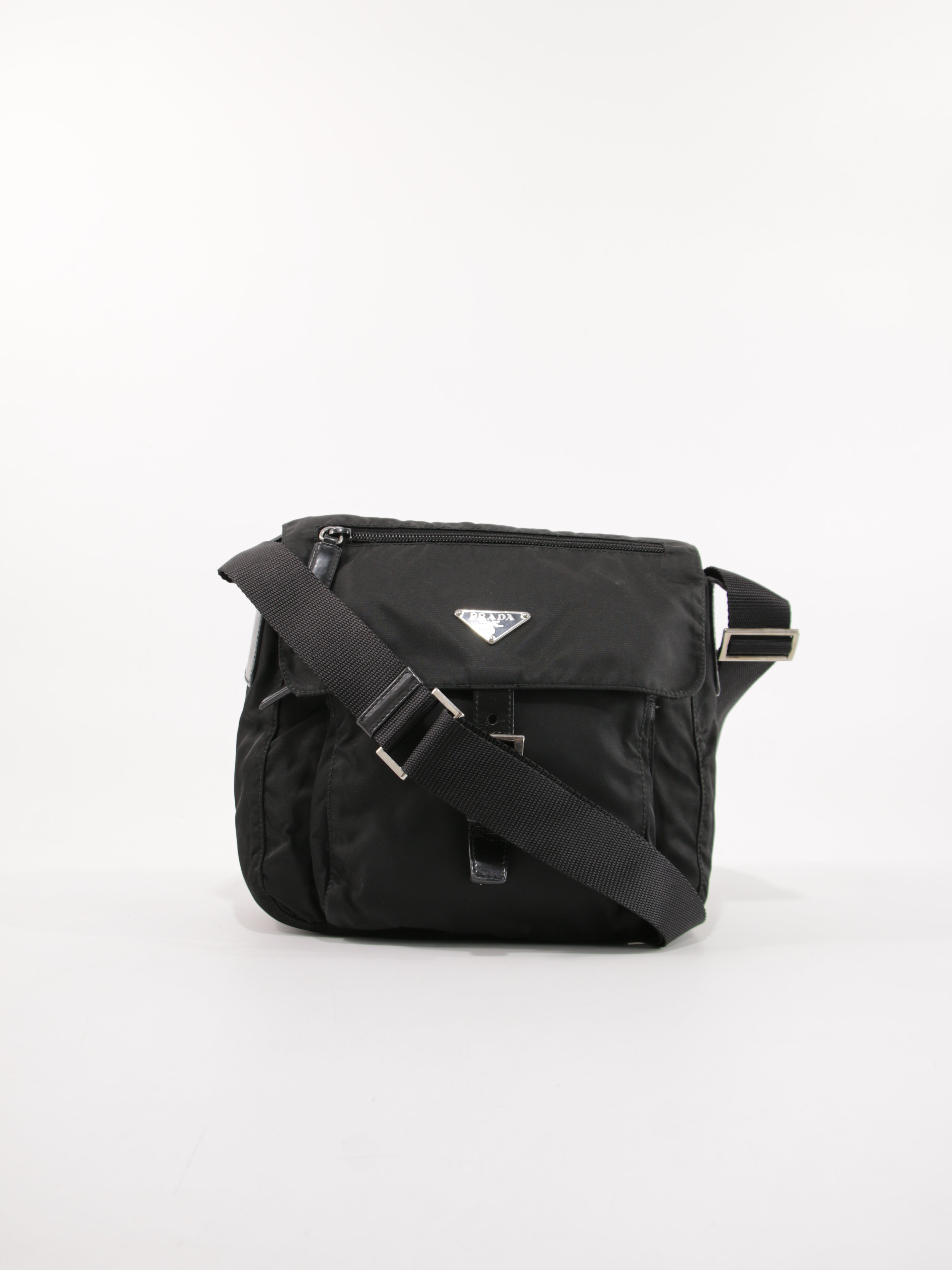 Single Buckle Messenger