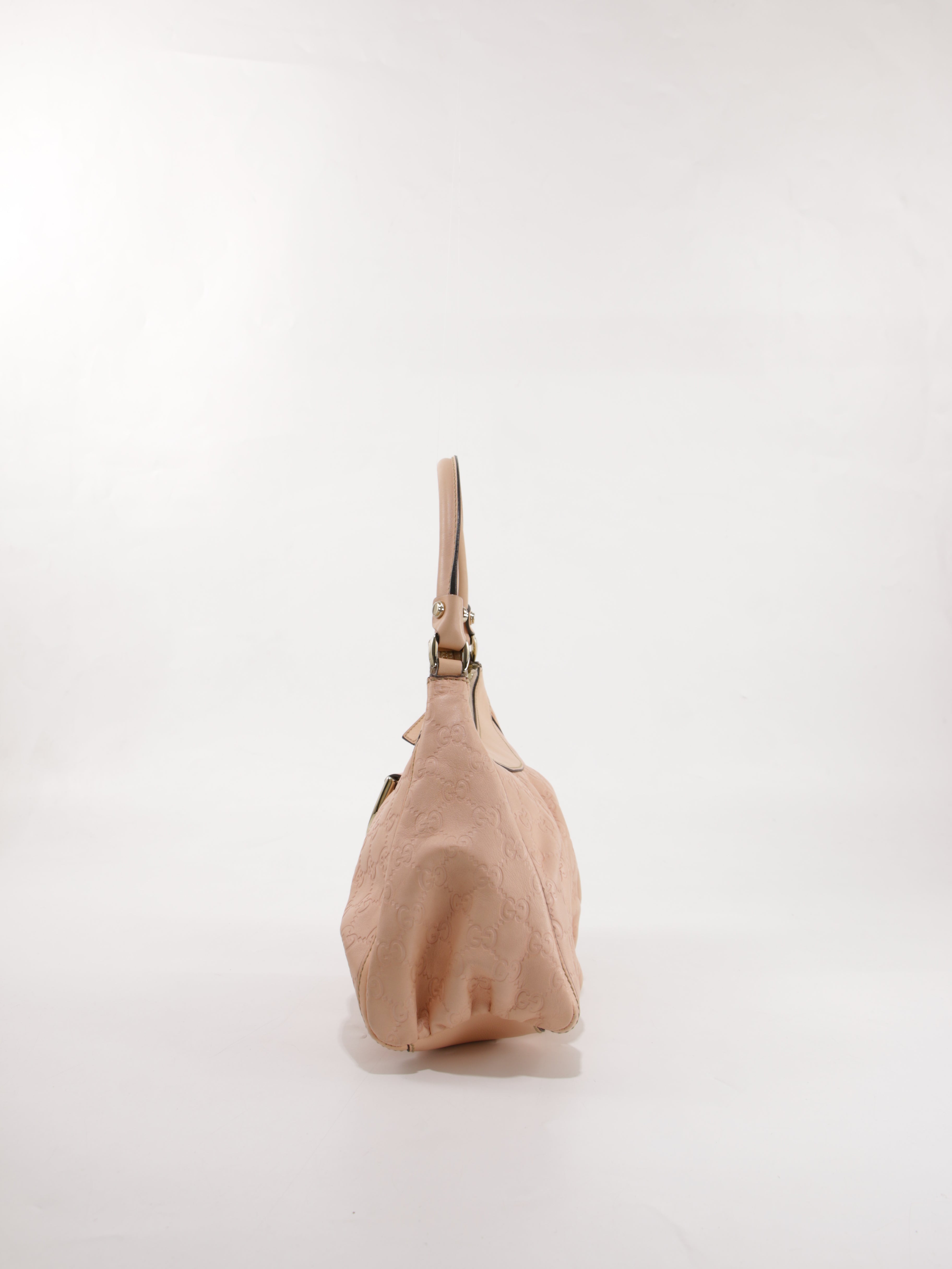 Abbey D-Ring Medium