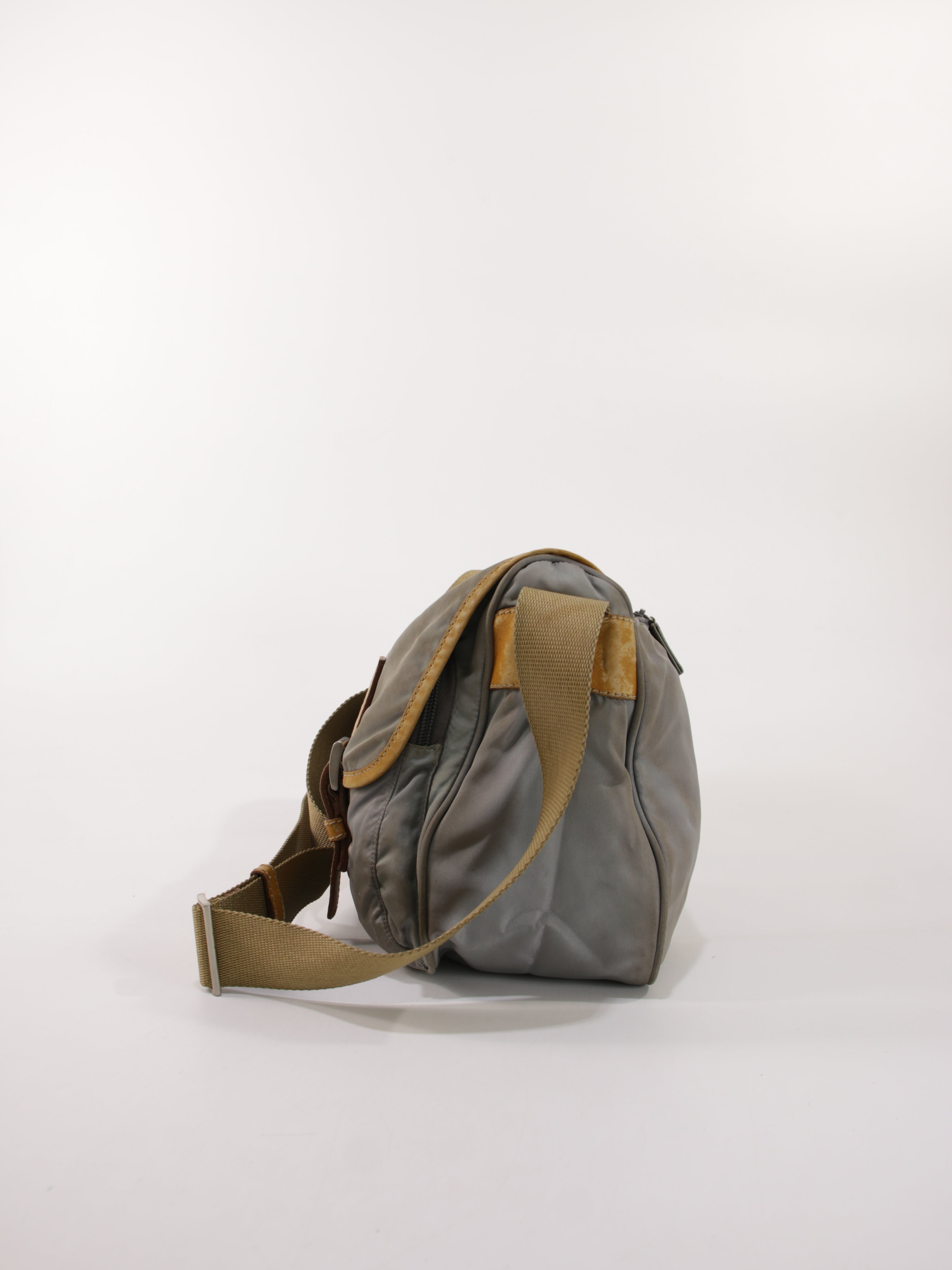 Double Buckle Messenger