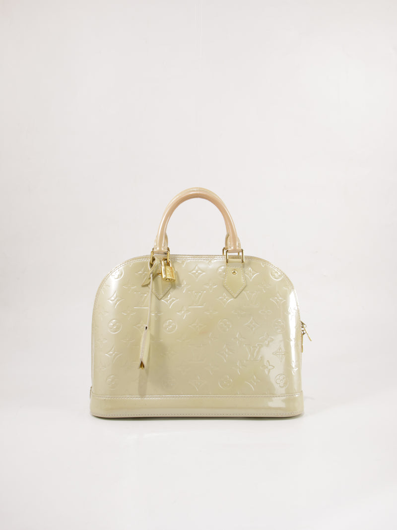 Bags under 535 eur.
