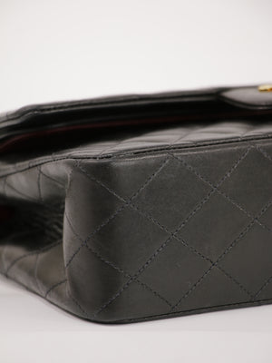 Medium Classic Flap