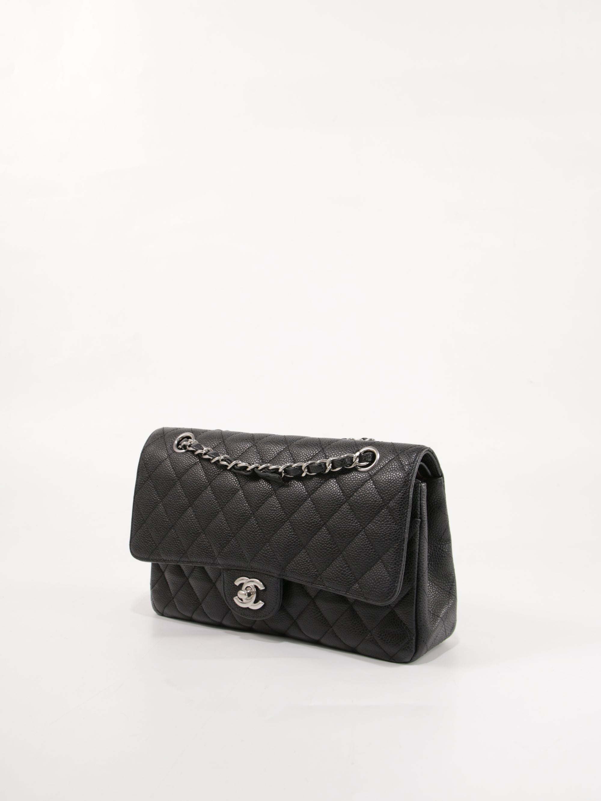 Medium Classic Flap