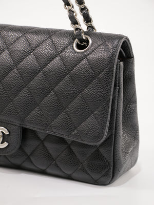 Medium Classic Flap