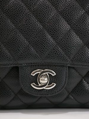 Medium Classic Flap