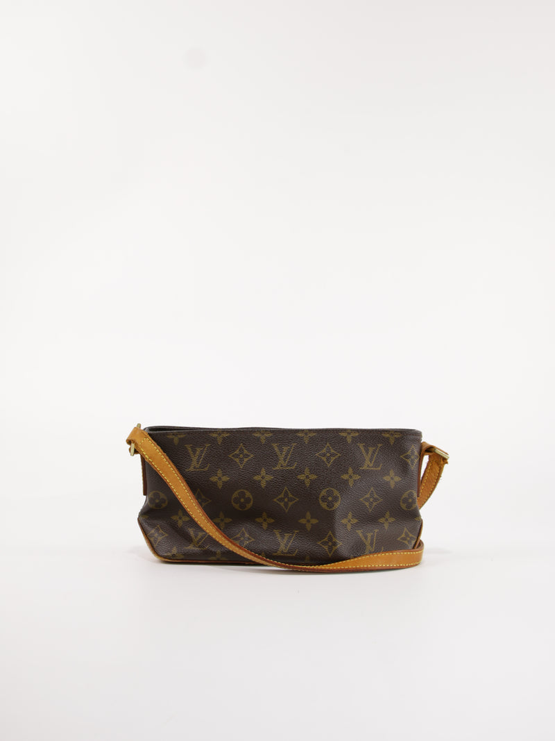 LOUIS VUITTON CROSSBODY BAGS
