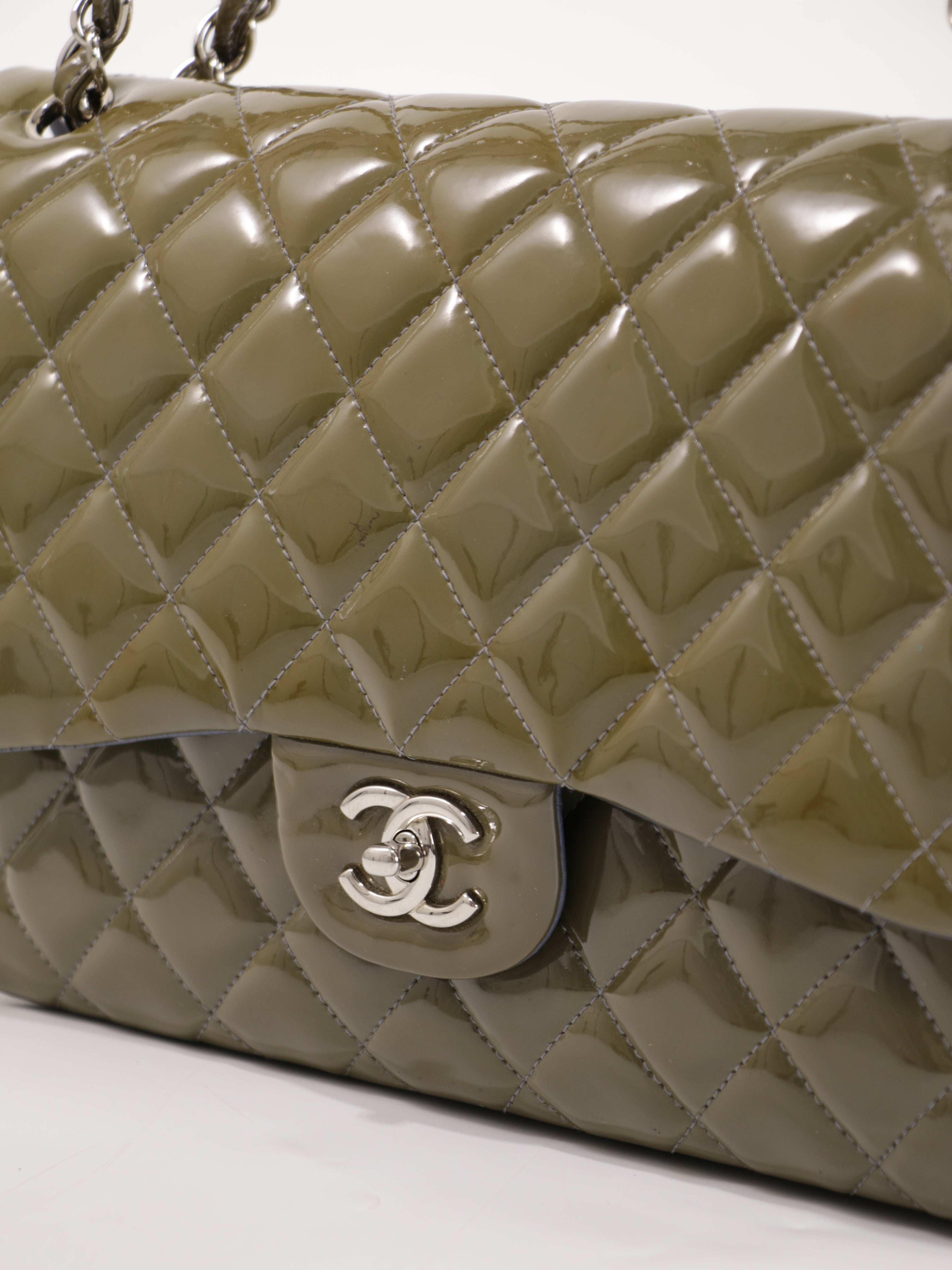 Jumbo Classic Flap