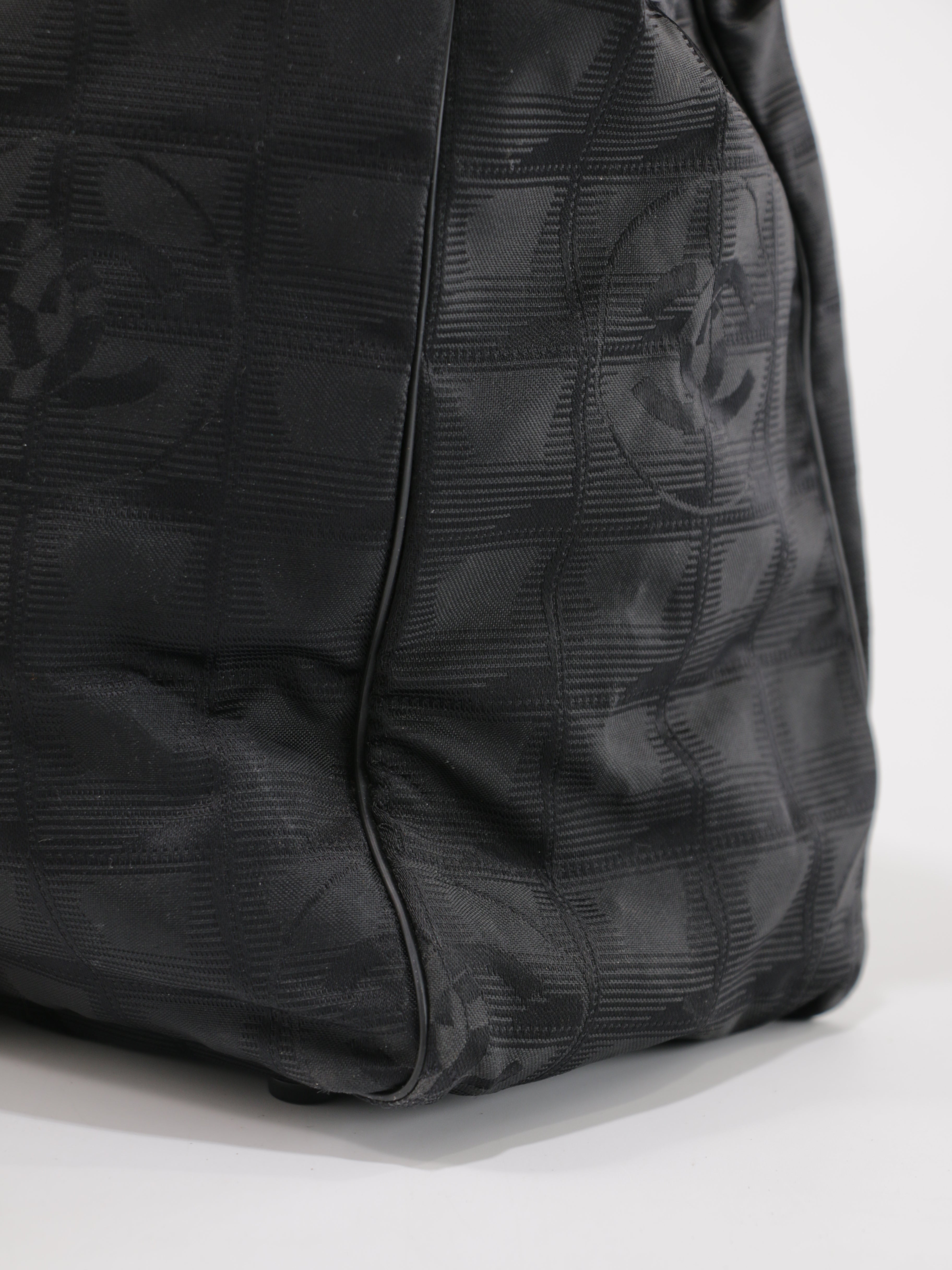 Large Travel Line Tote