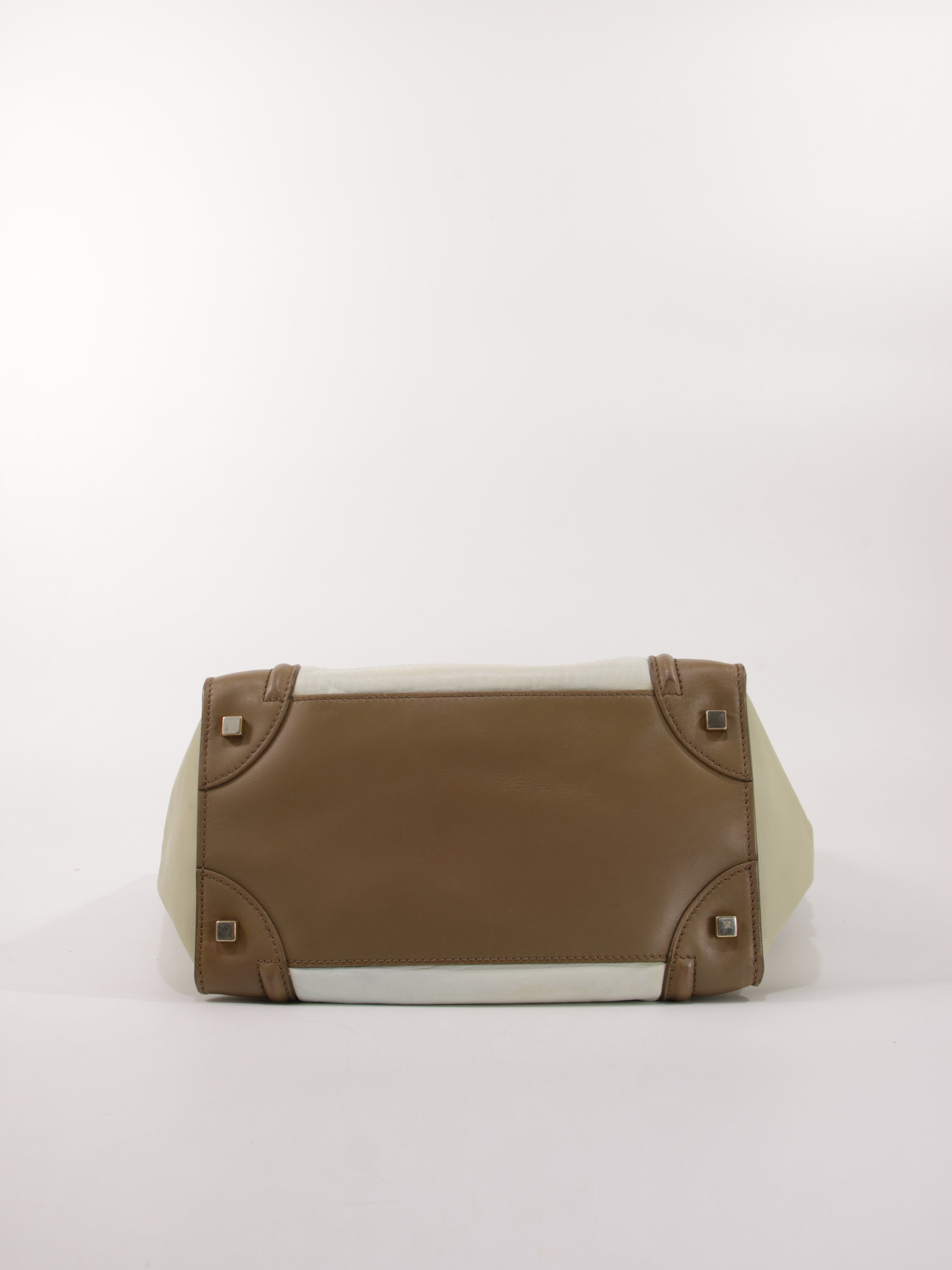 Medium Luggage