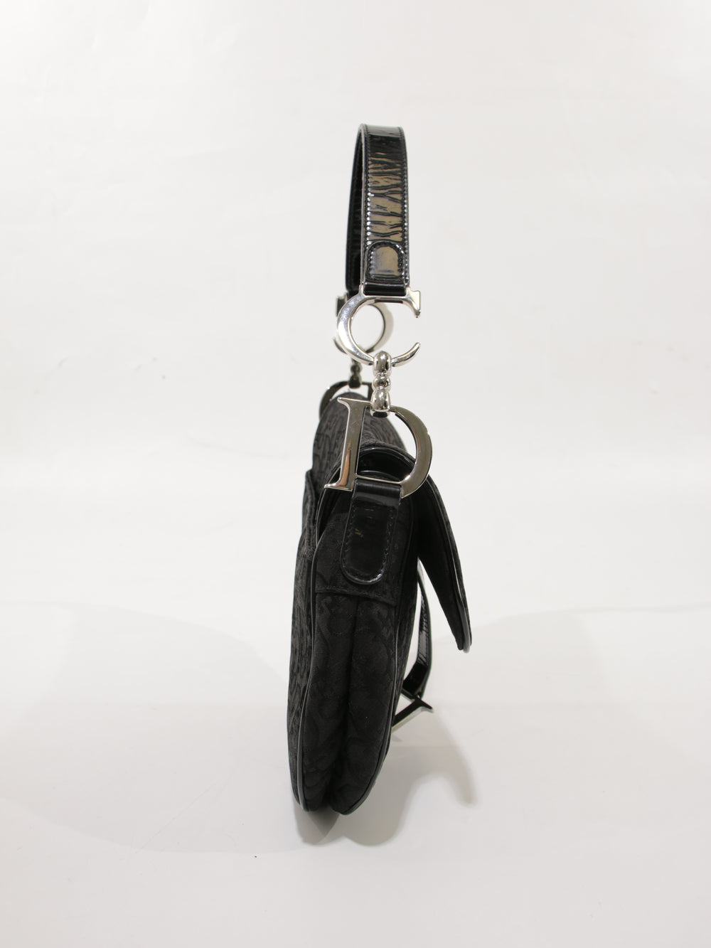 Saddle