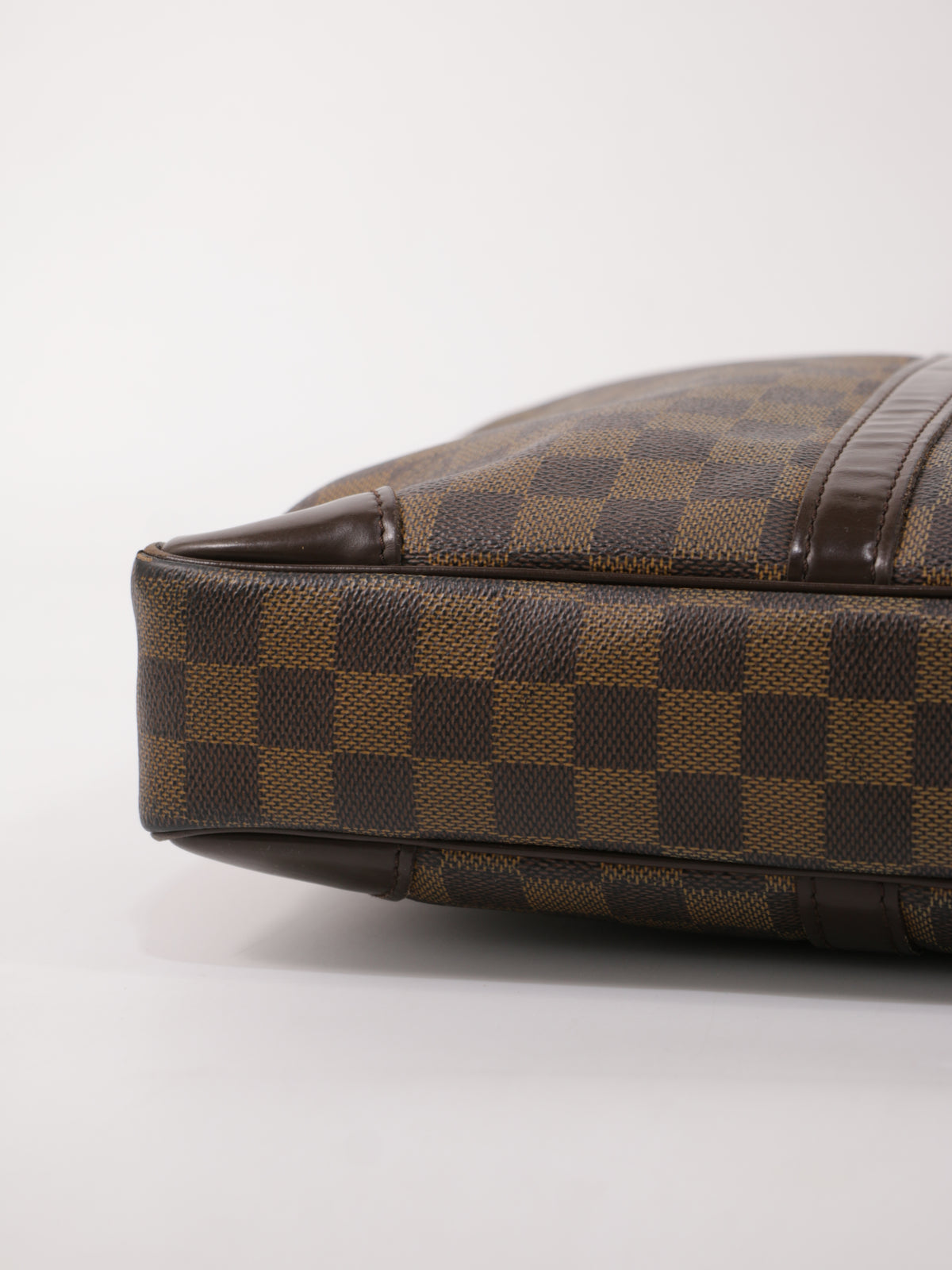 Louis Vuitton Port Documents Voyage GM