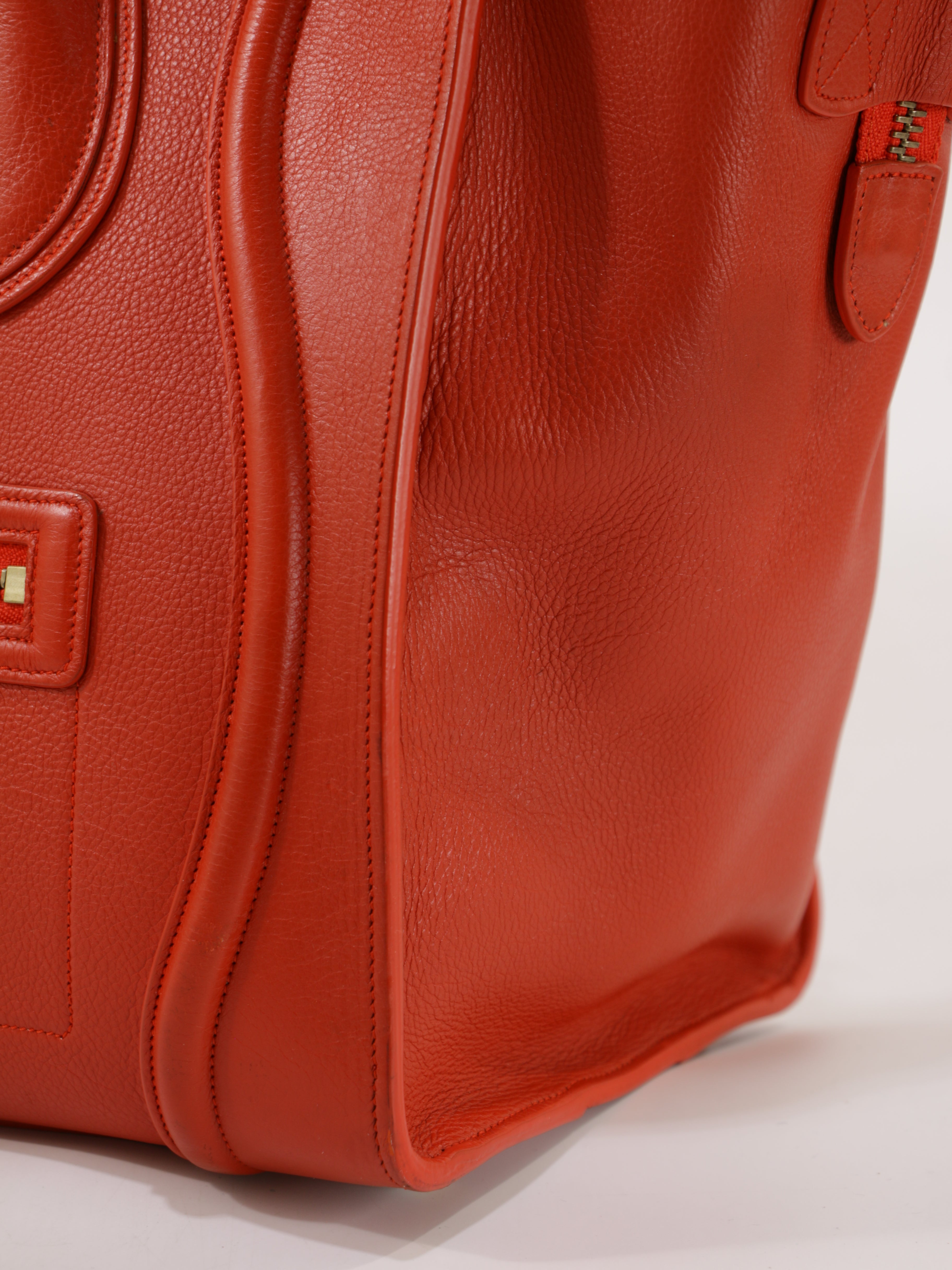 Medium Luggage