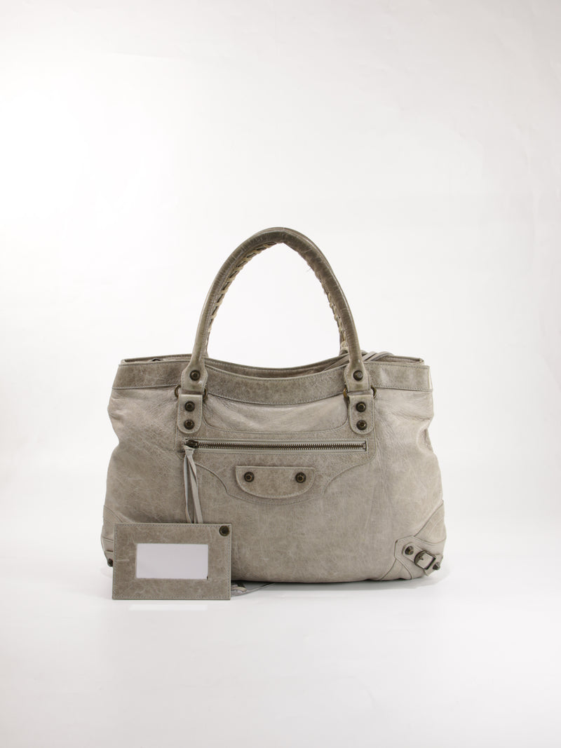 BALENCIAGA - SUNDAY