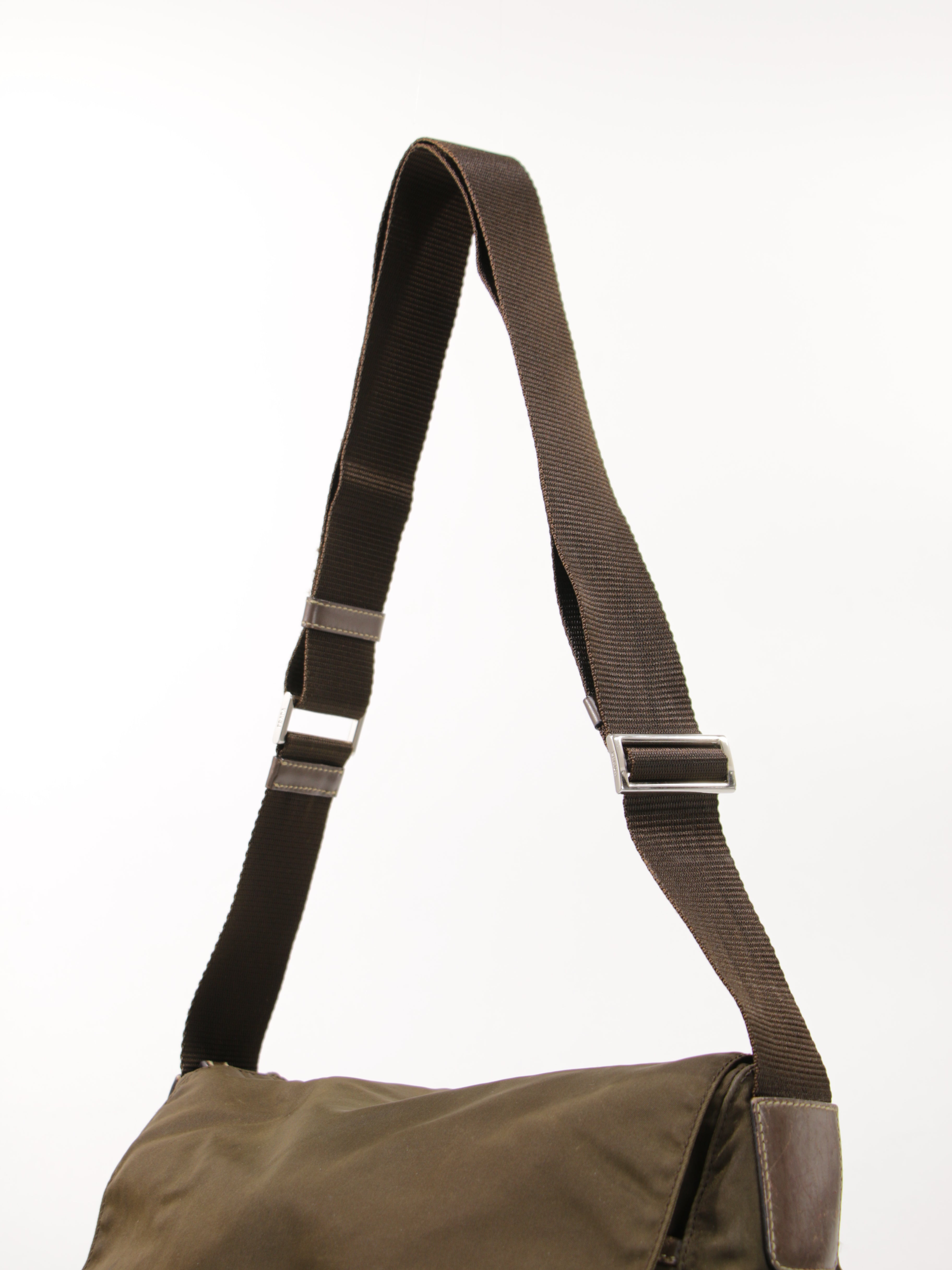 Double Buckle Messenger