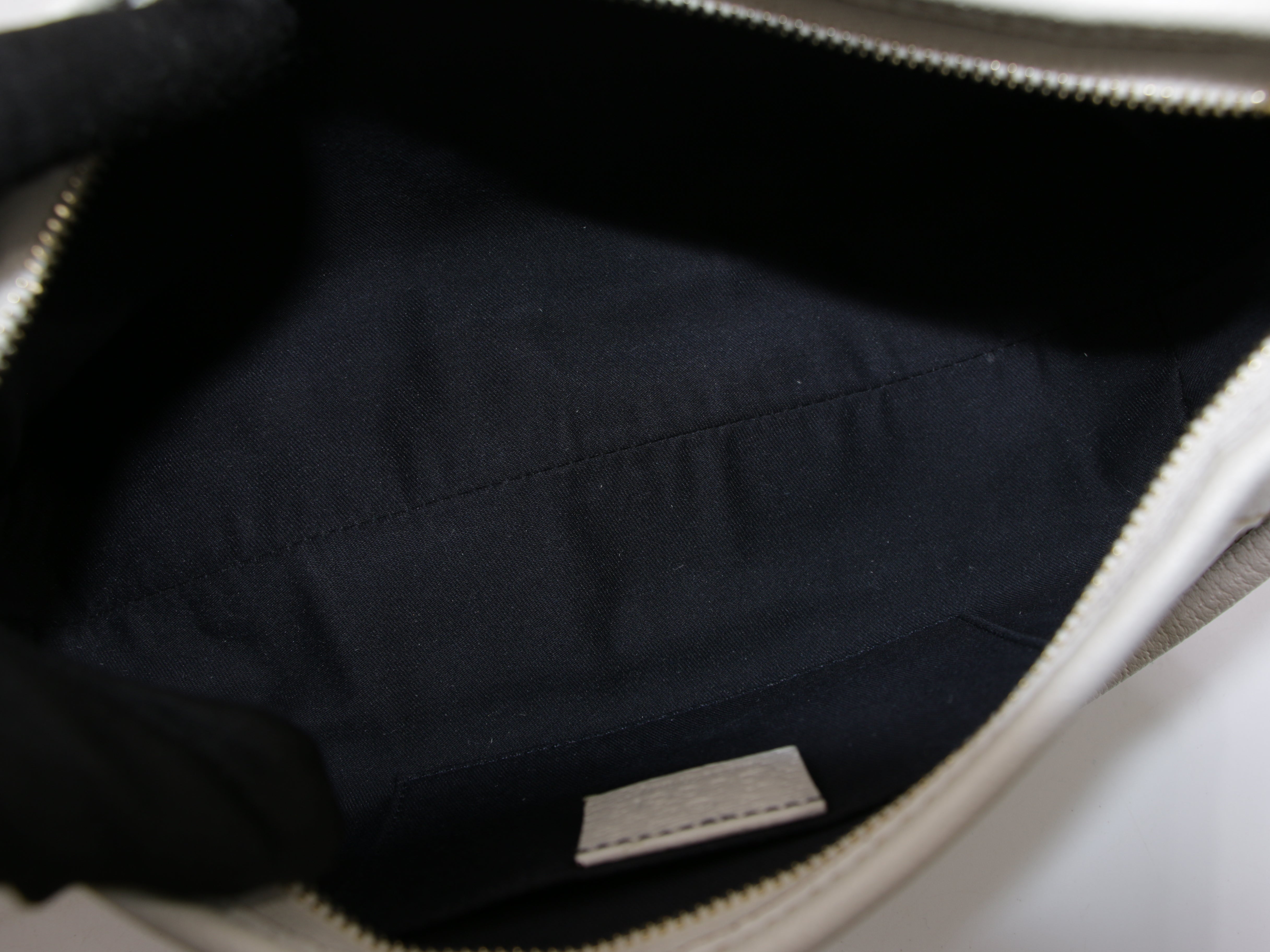 Abbey D-Ring Pochette