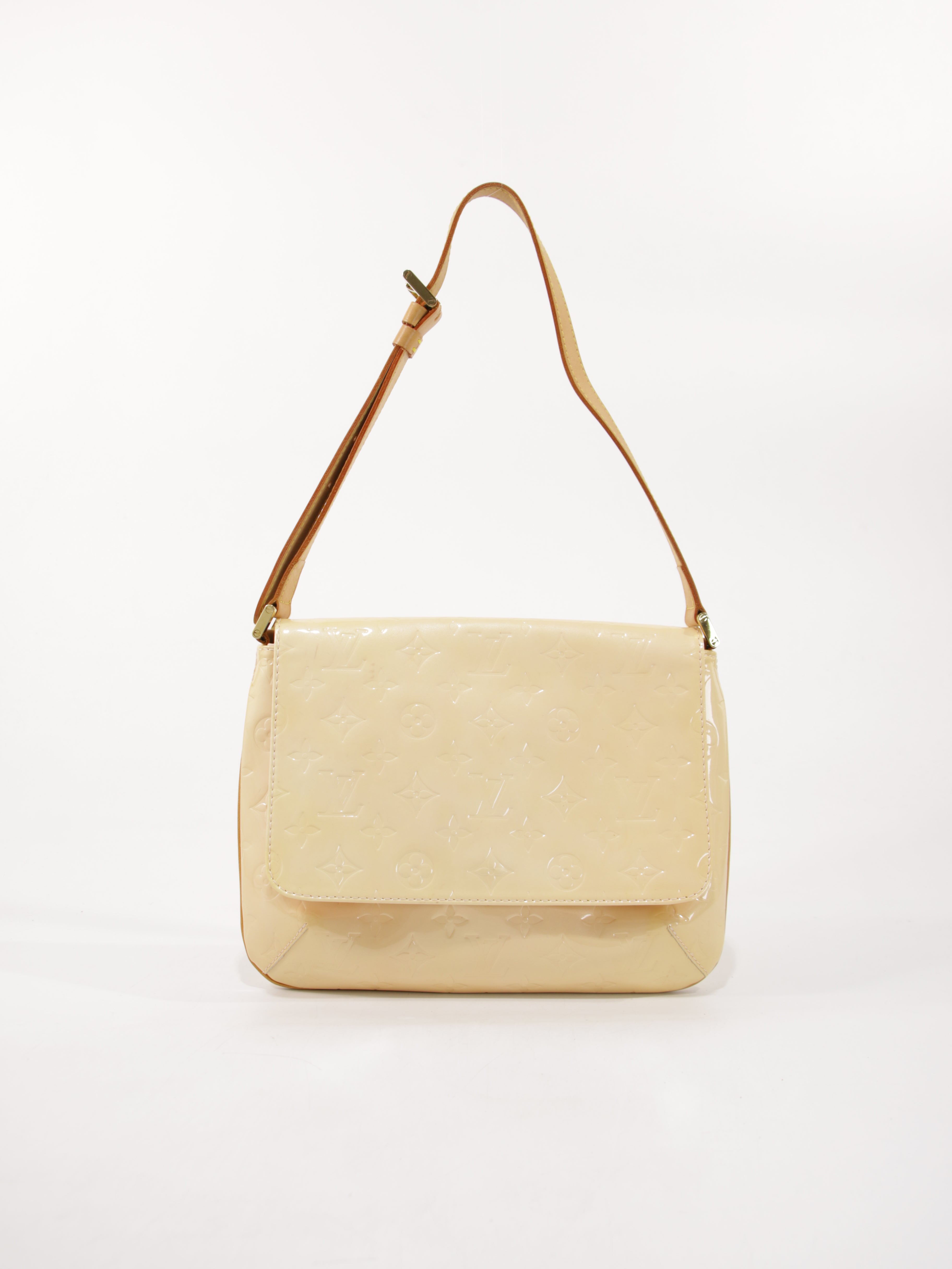 Bags under 670 eur