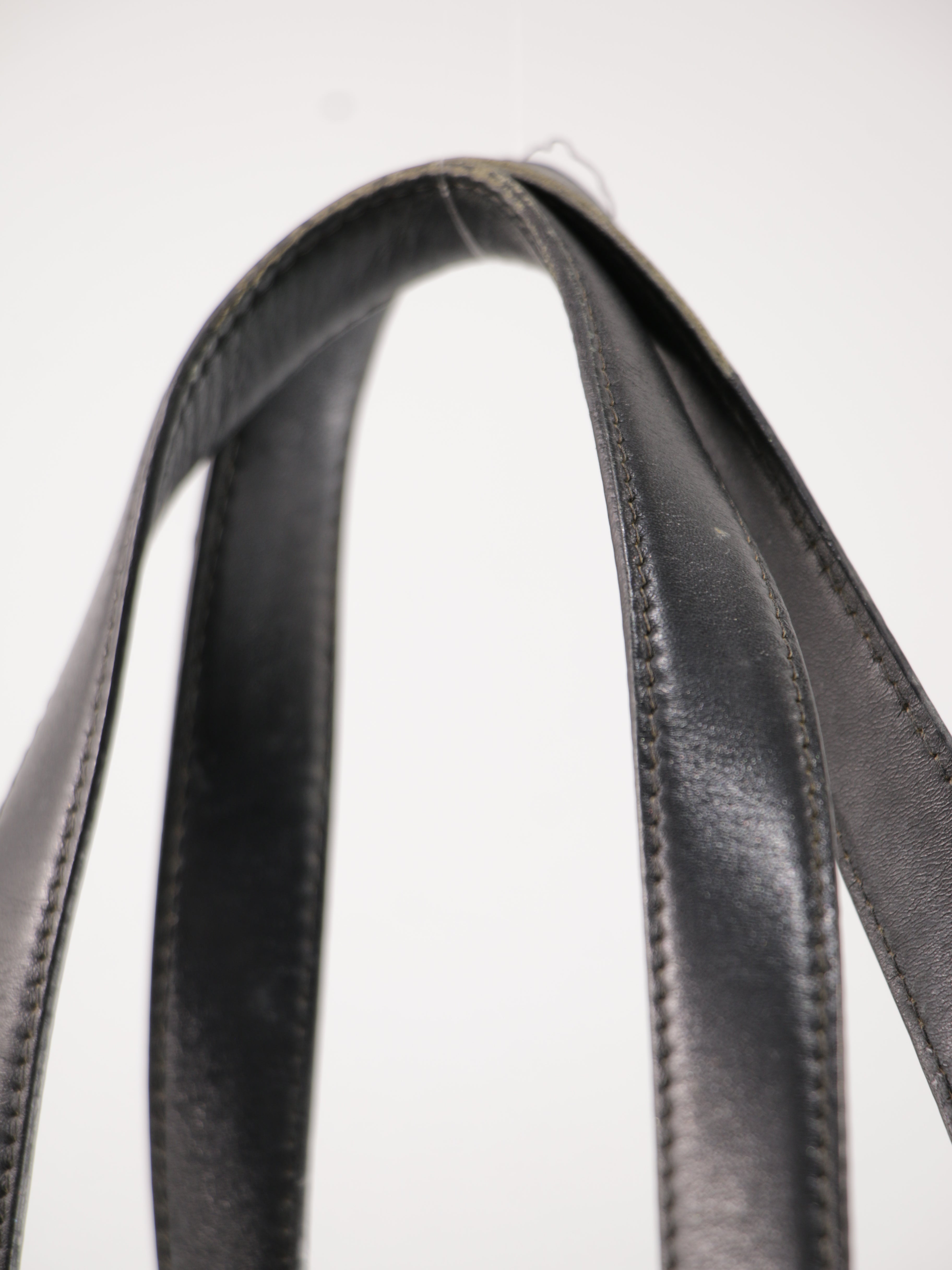 Medium New Travel Line Tote