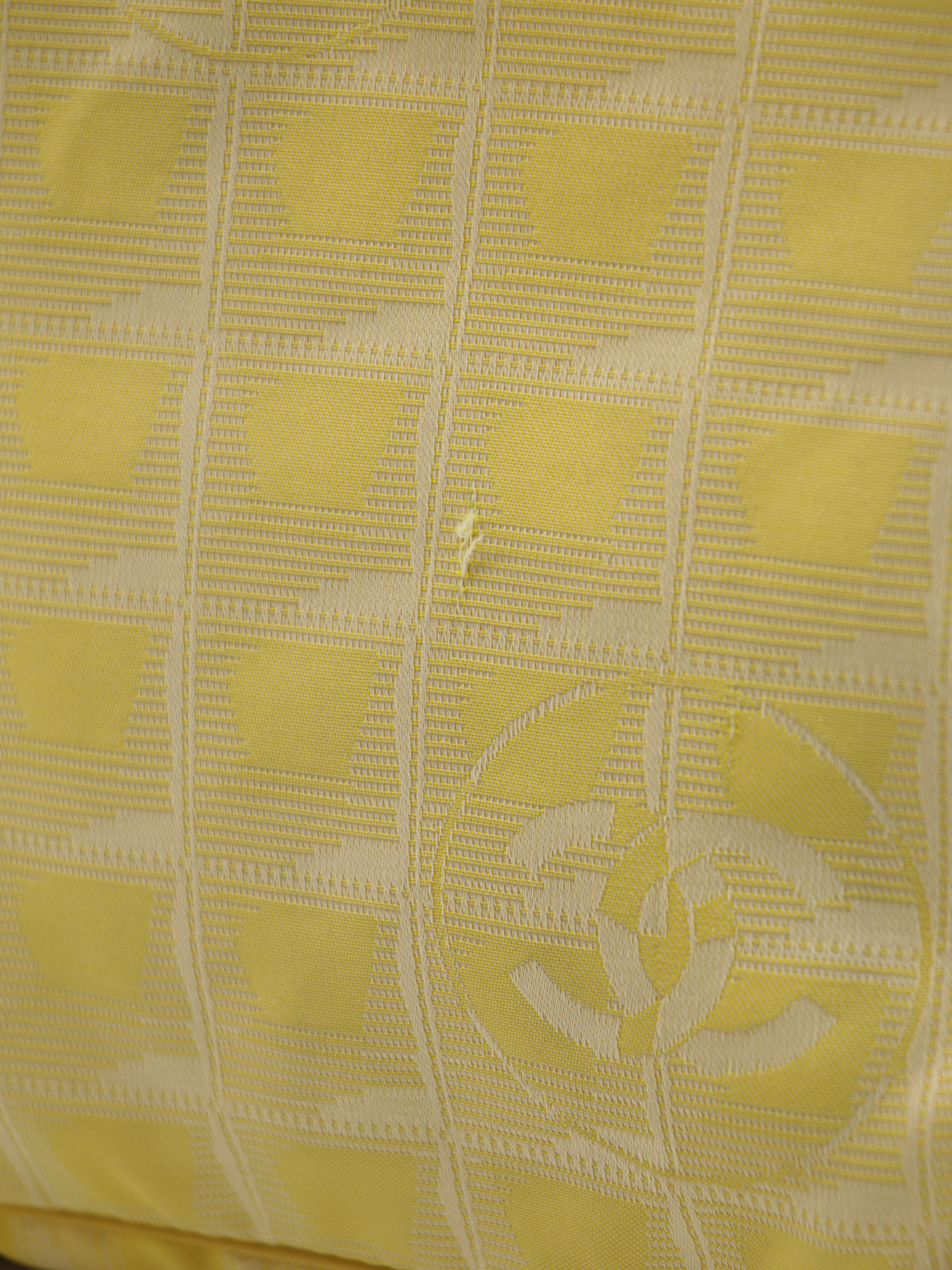 Medium New Travel Line Tote