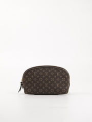 Cosmetic pouch