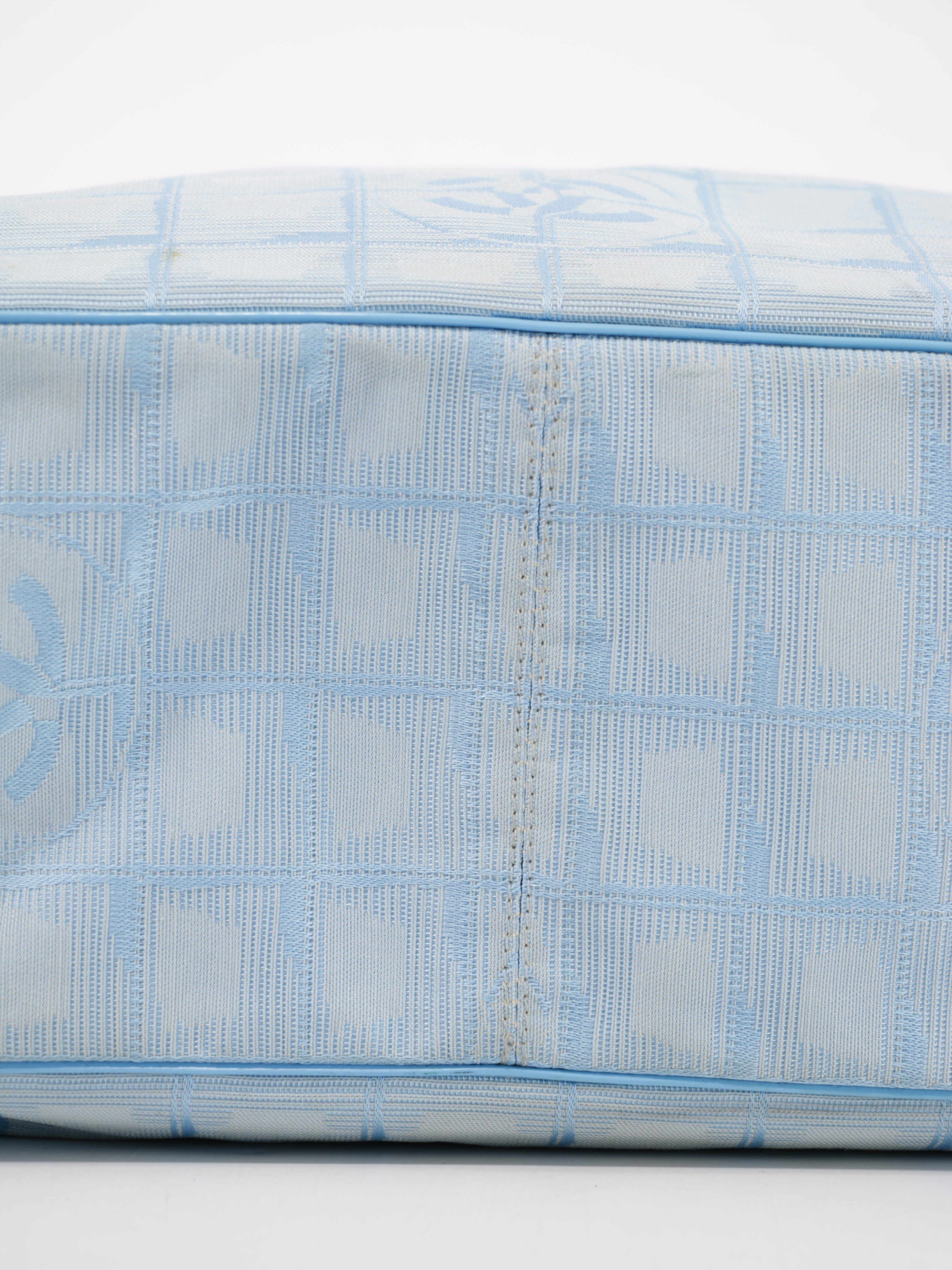 Small New Travel Line Tote