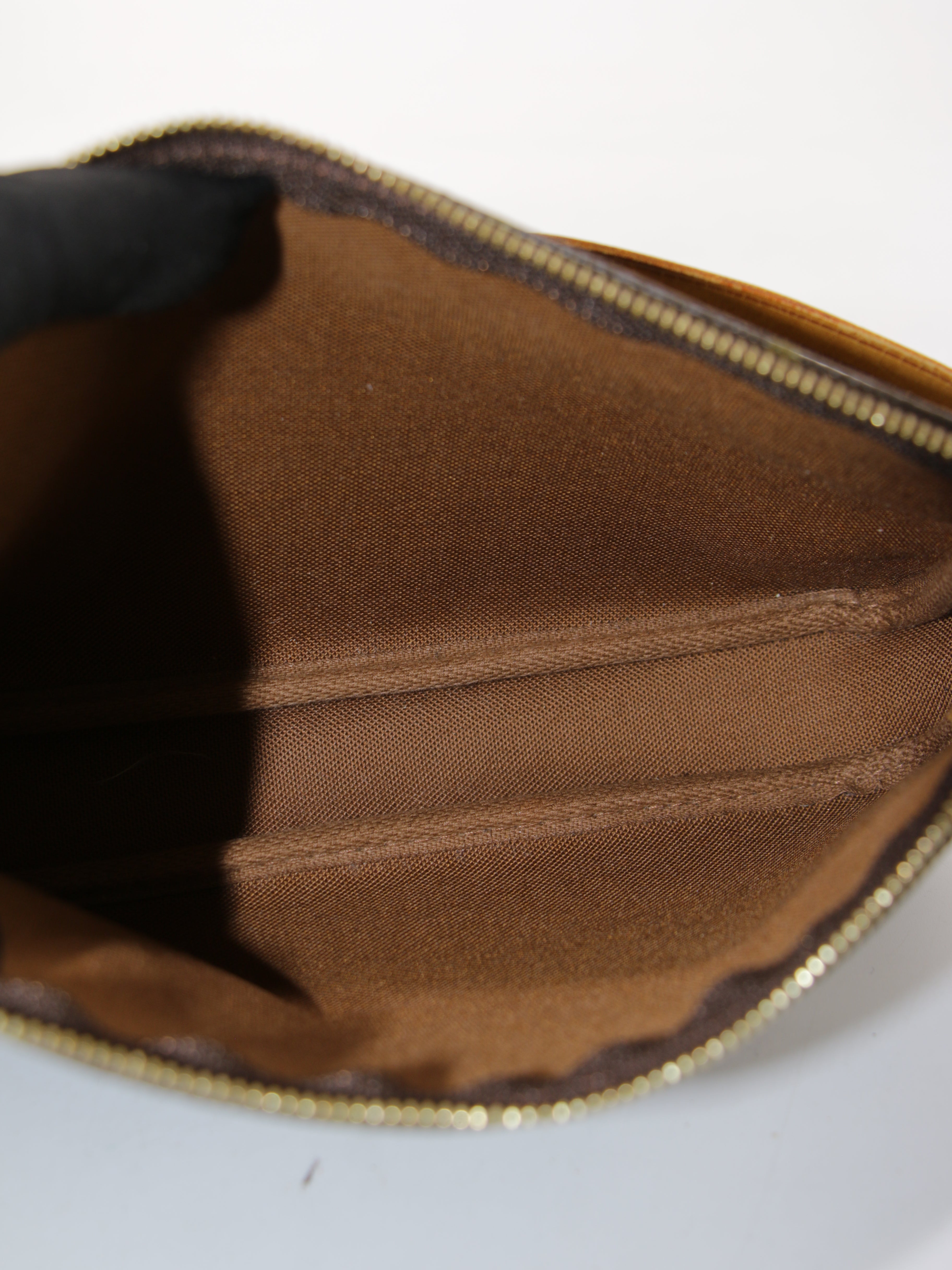Louis Vuitton Accessories Pochette