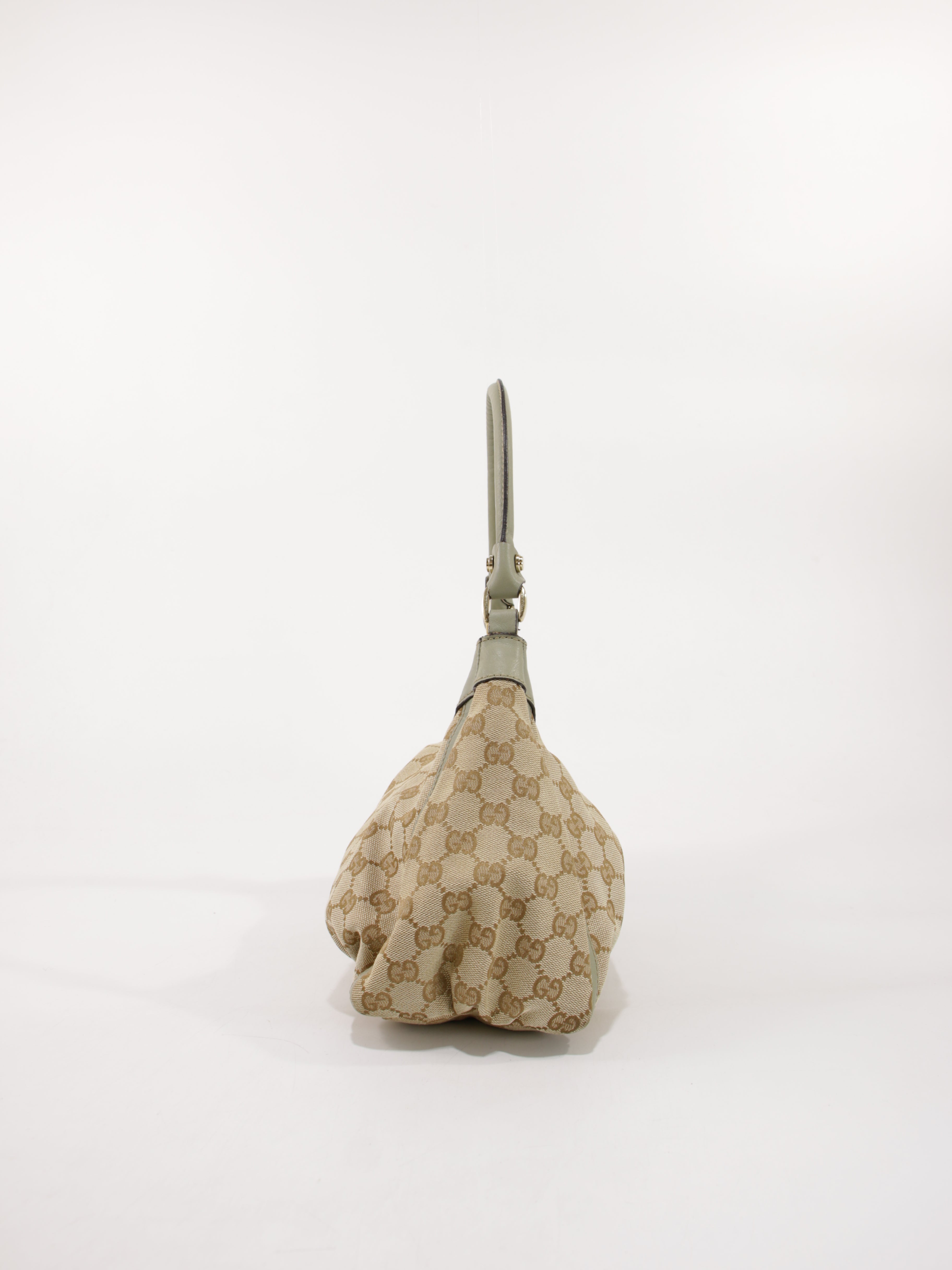 Abbey D-Ring Small