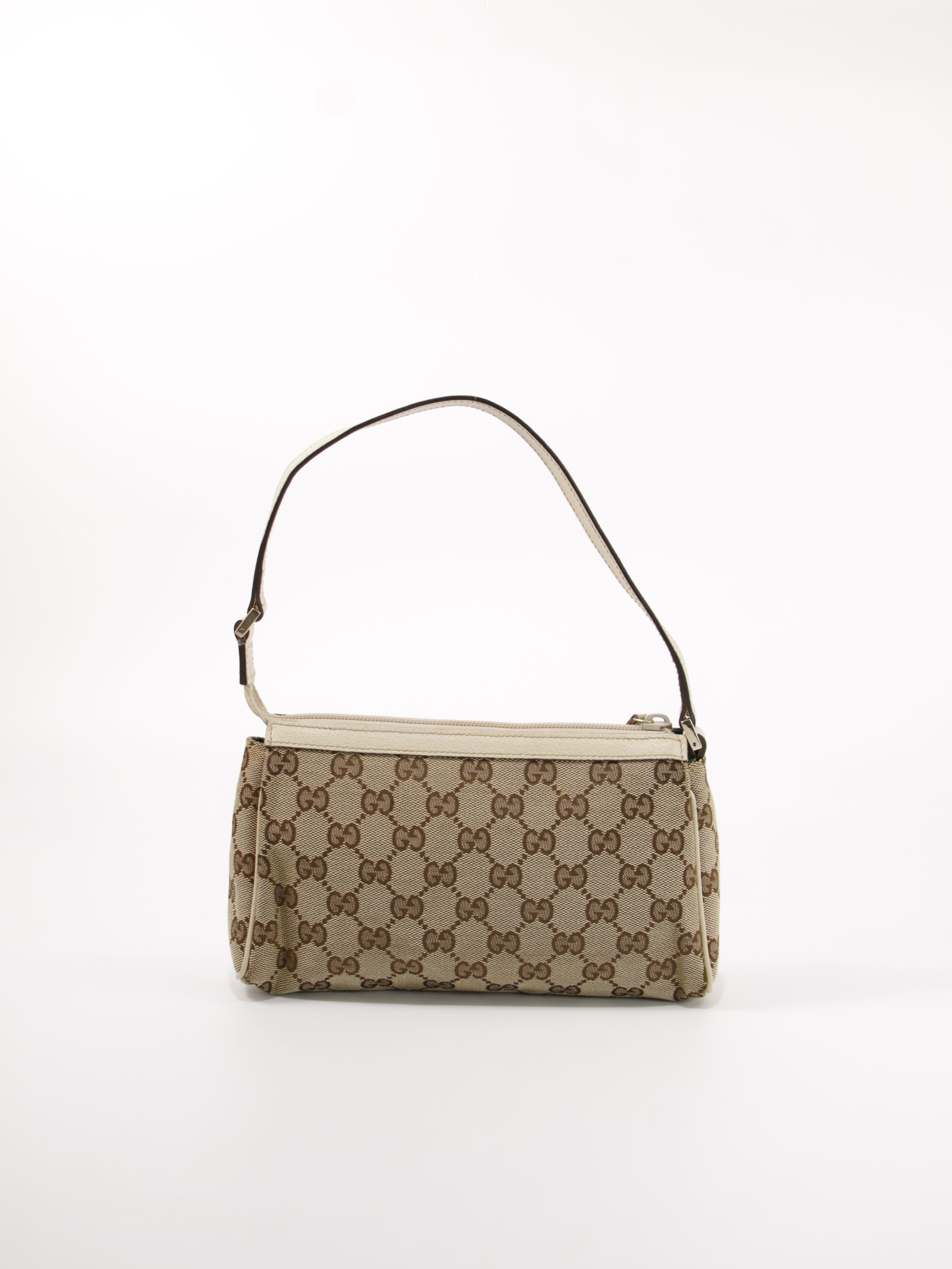 Abbey D-Ring Pochette