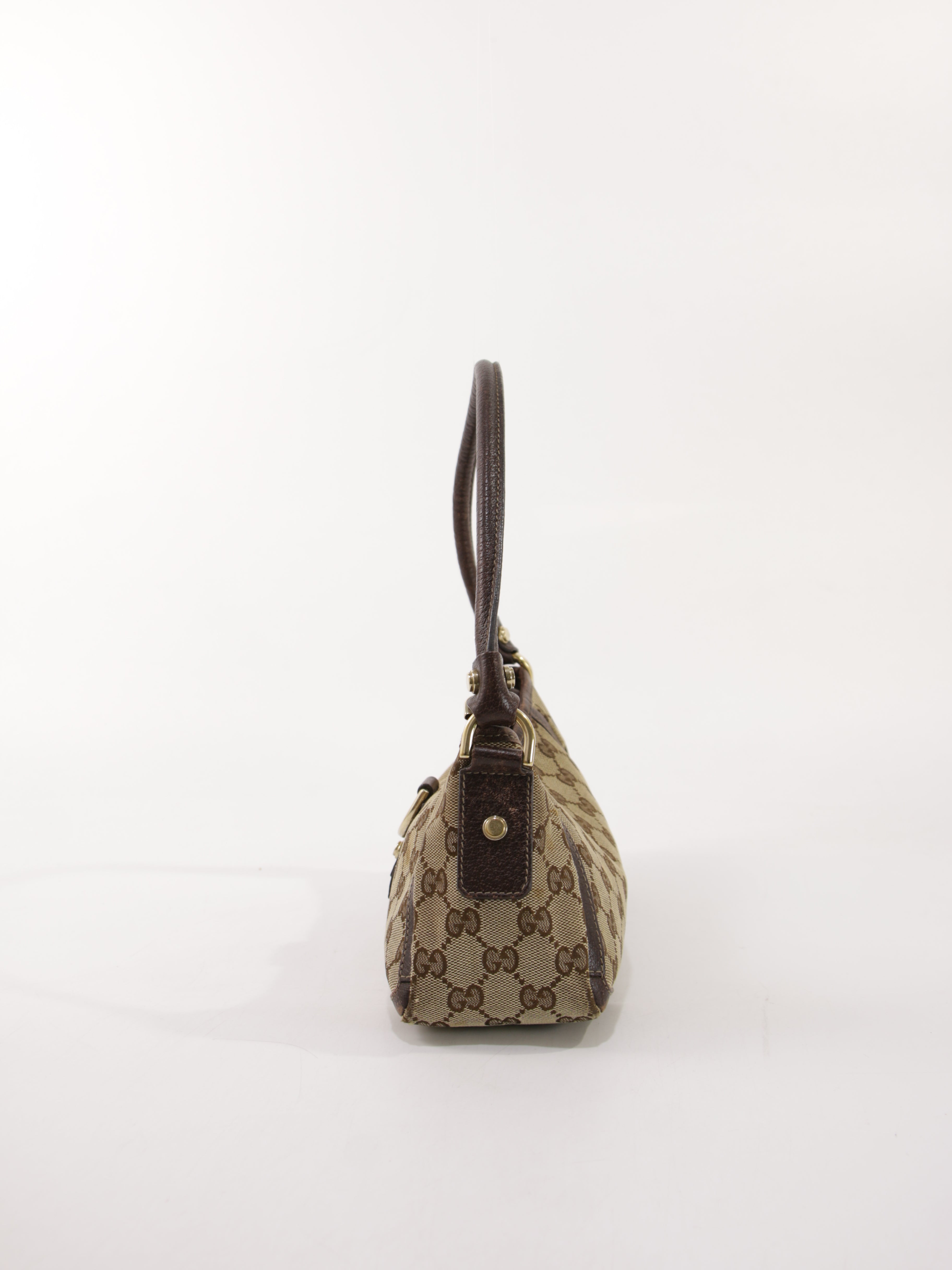 Abbey D-Ring Pochette