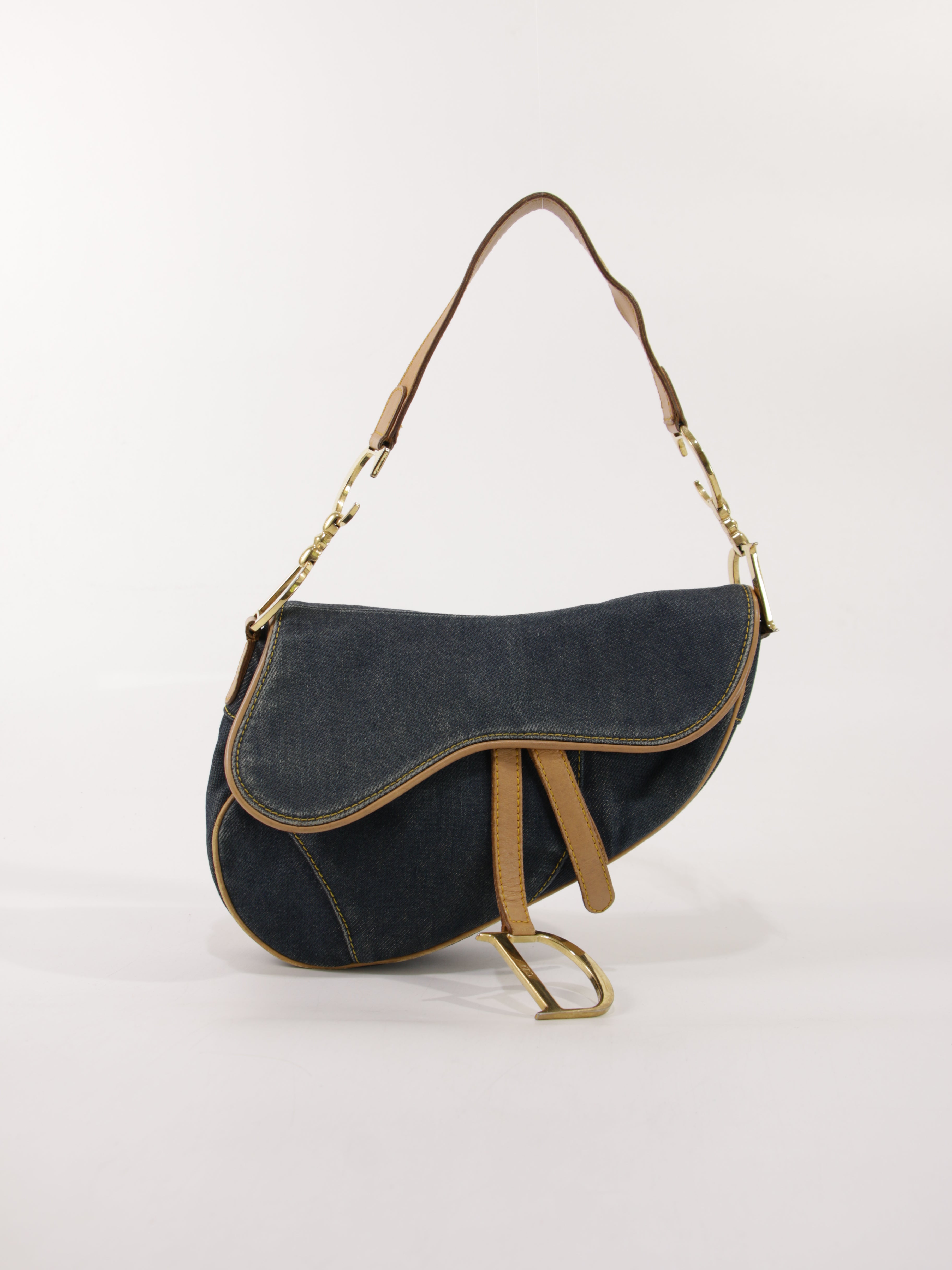 Saddle