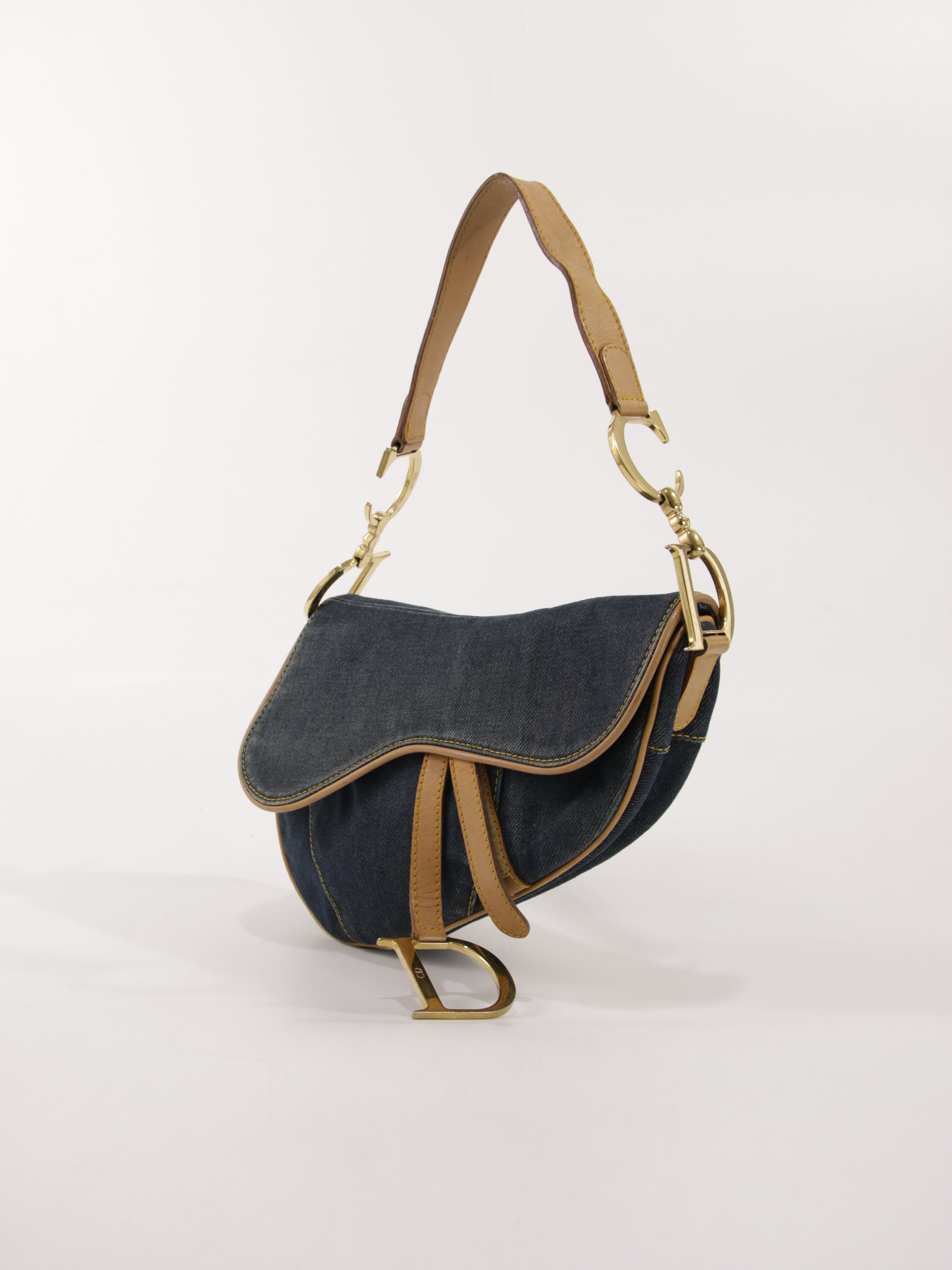 Saddle