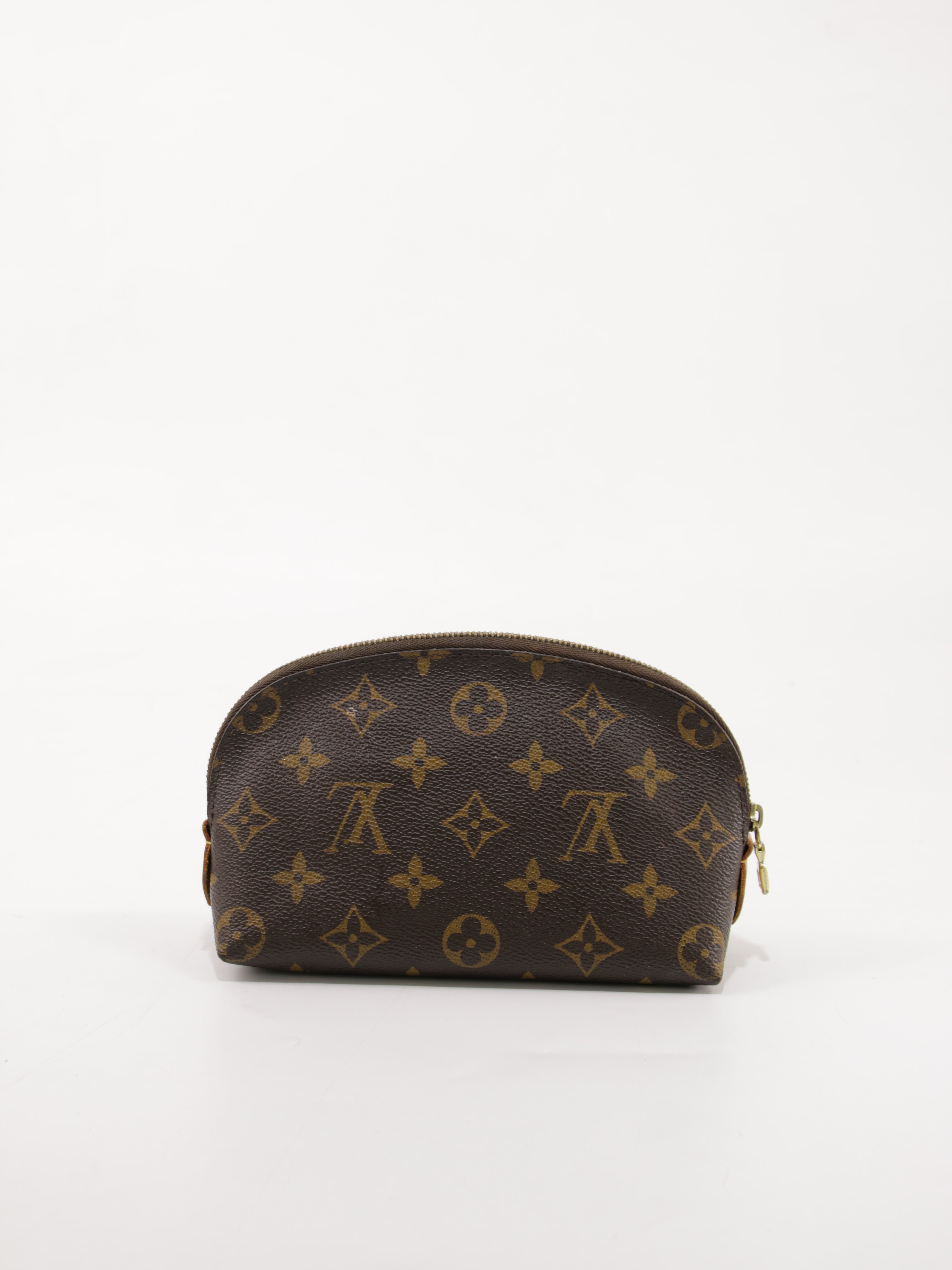 Cosmetic pouch