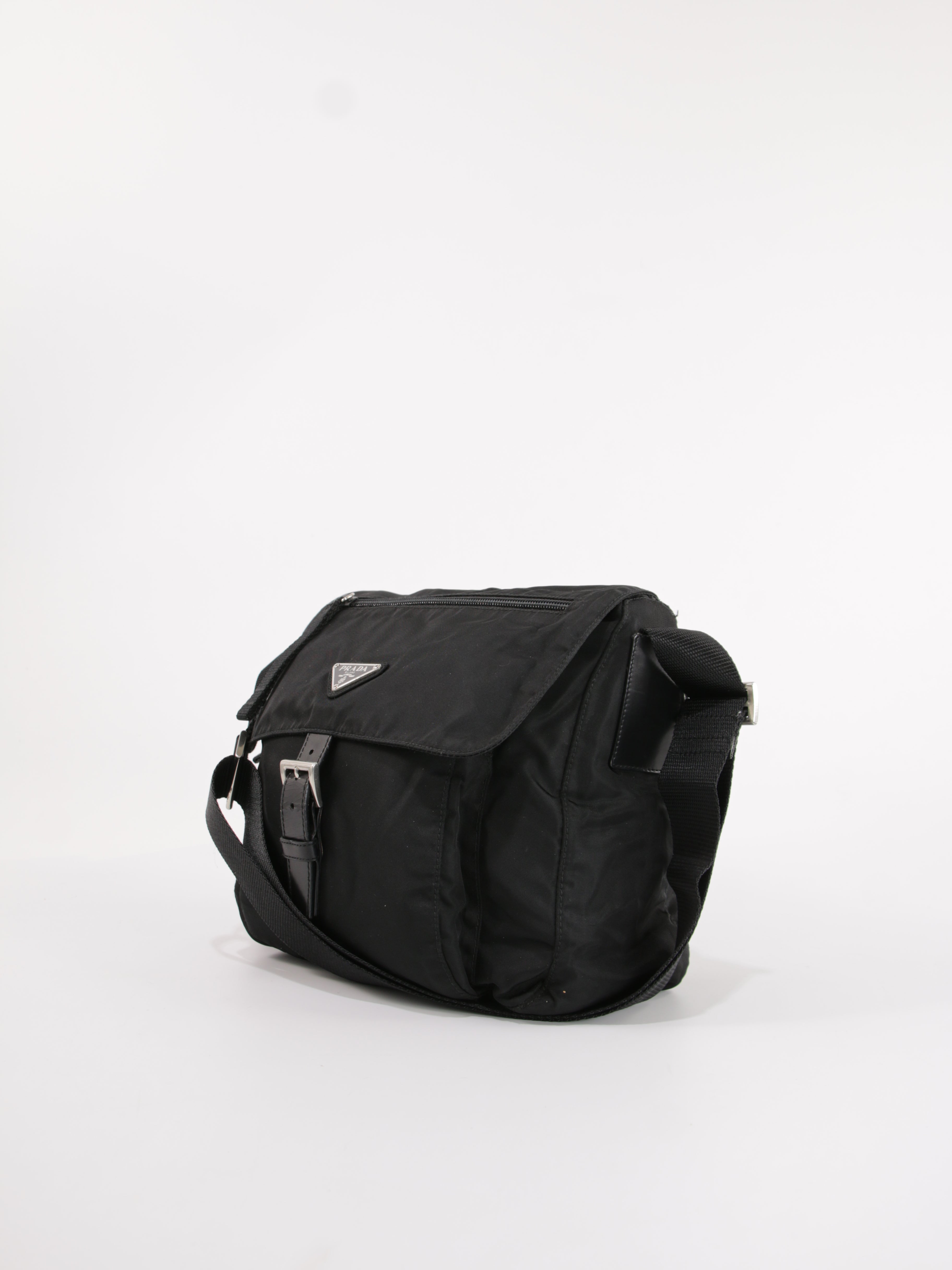 Single Buckle Messenger