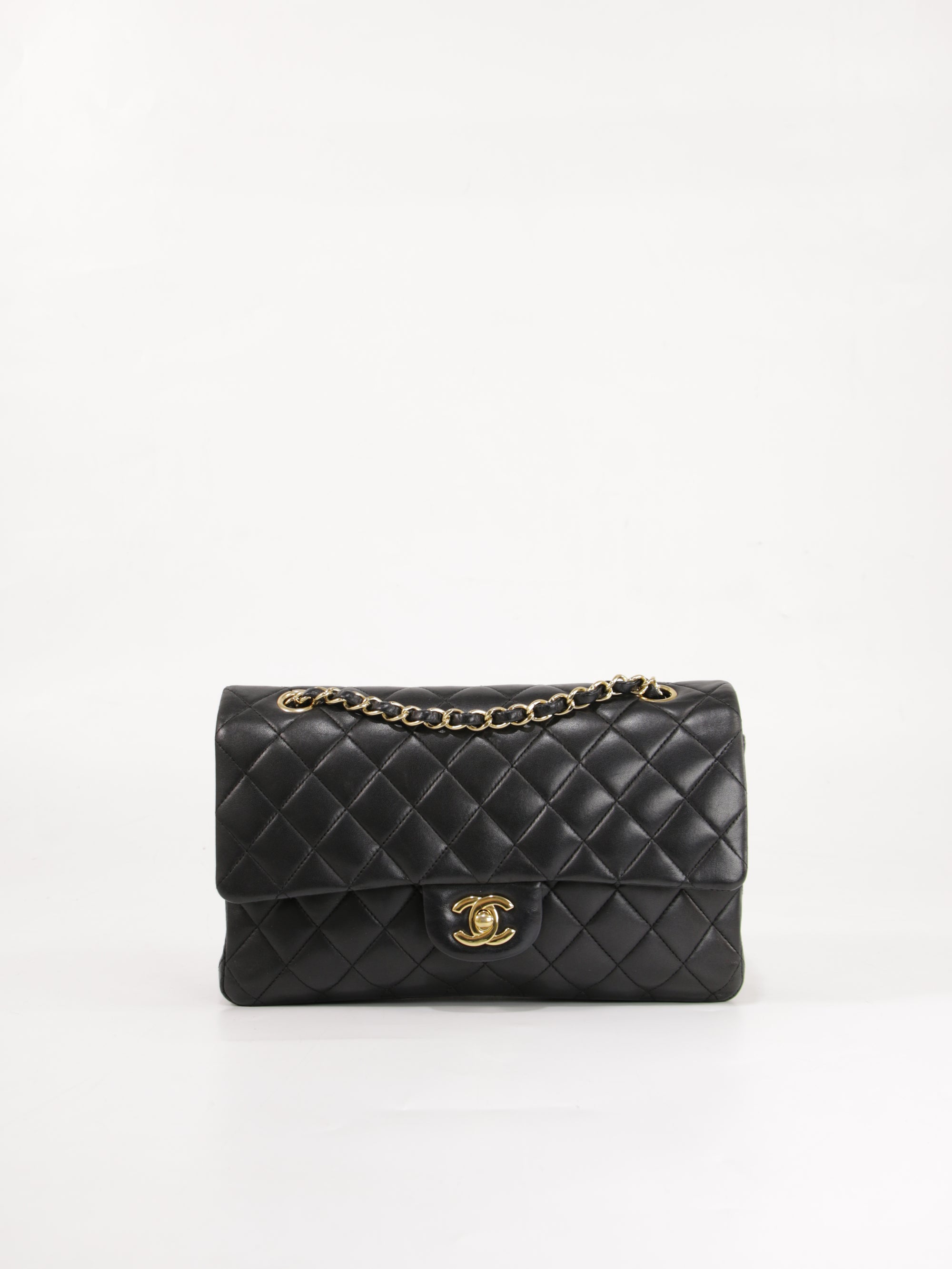 Medium Classic Flap