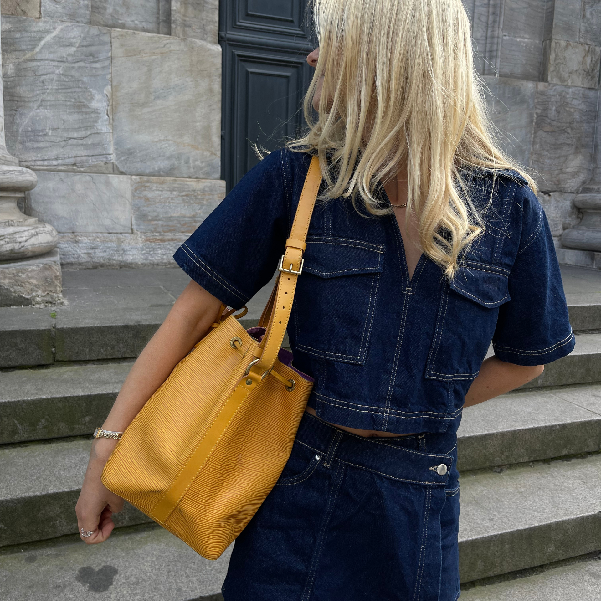 Louis Vuitton Petit Noé Blue Epi leather