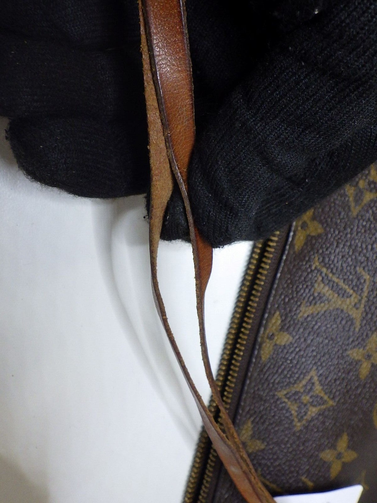 Louis Vuitton Accessories Pochette