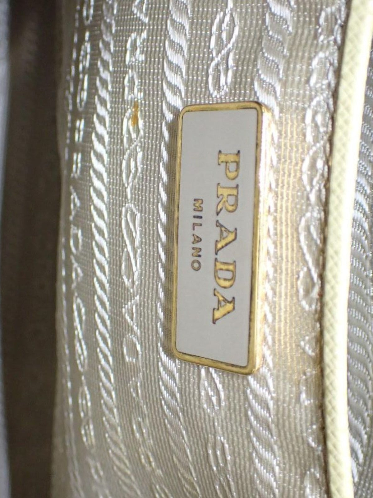Prada Promenade